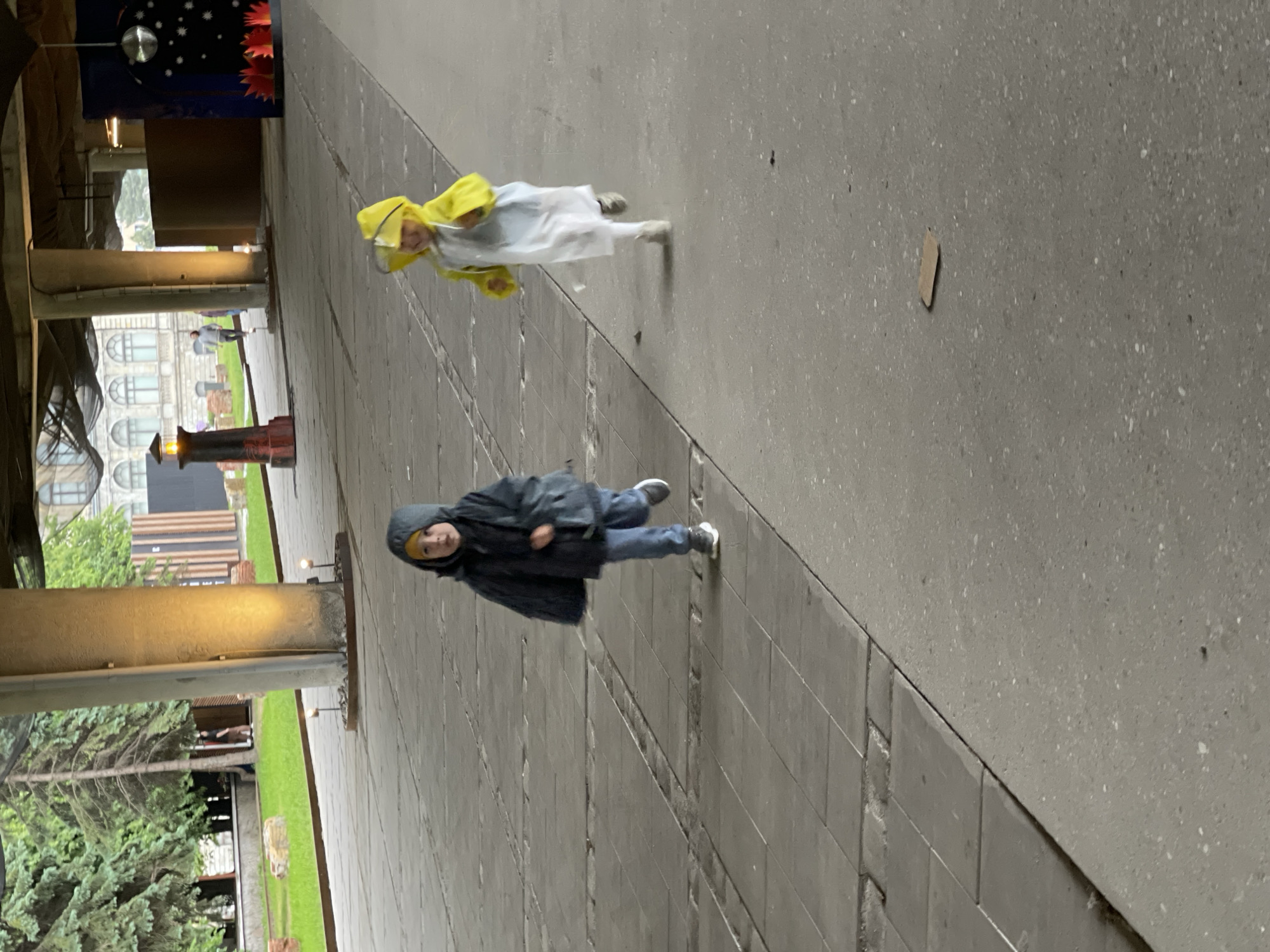 Everyday family moments documented across Kaliningrad tourist areas
