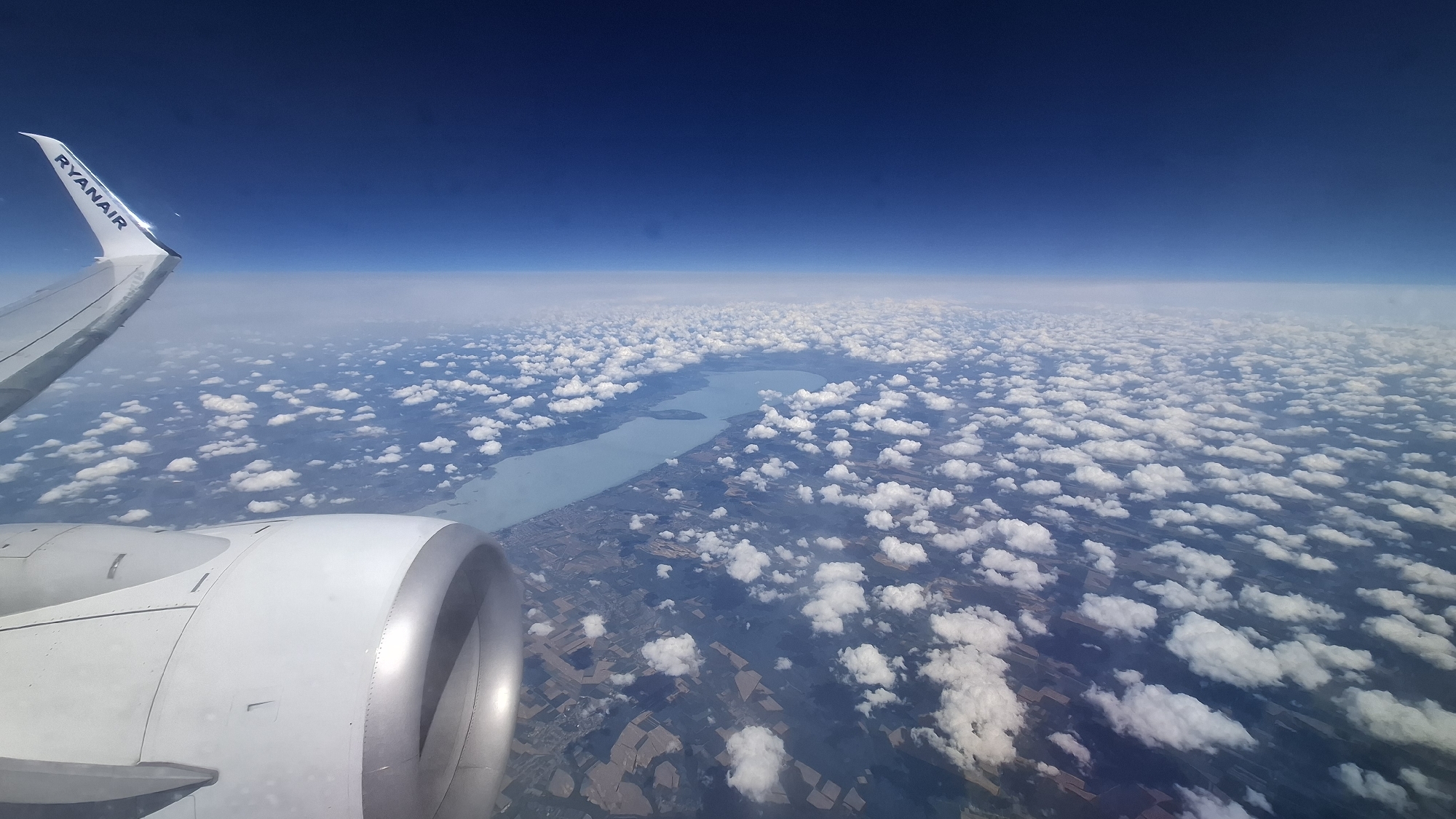 Passenger captures aerial view from Ryanair flight over Hungary