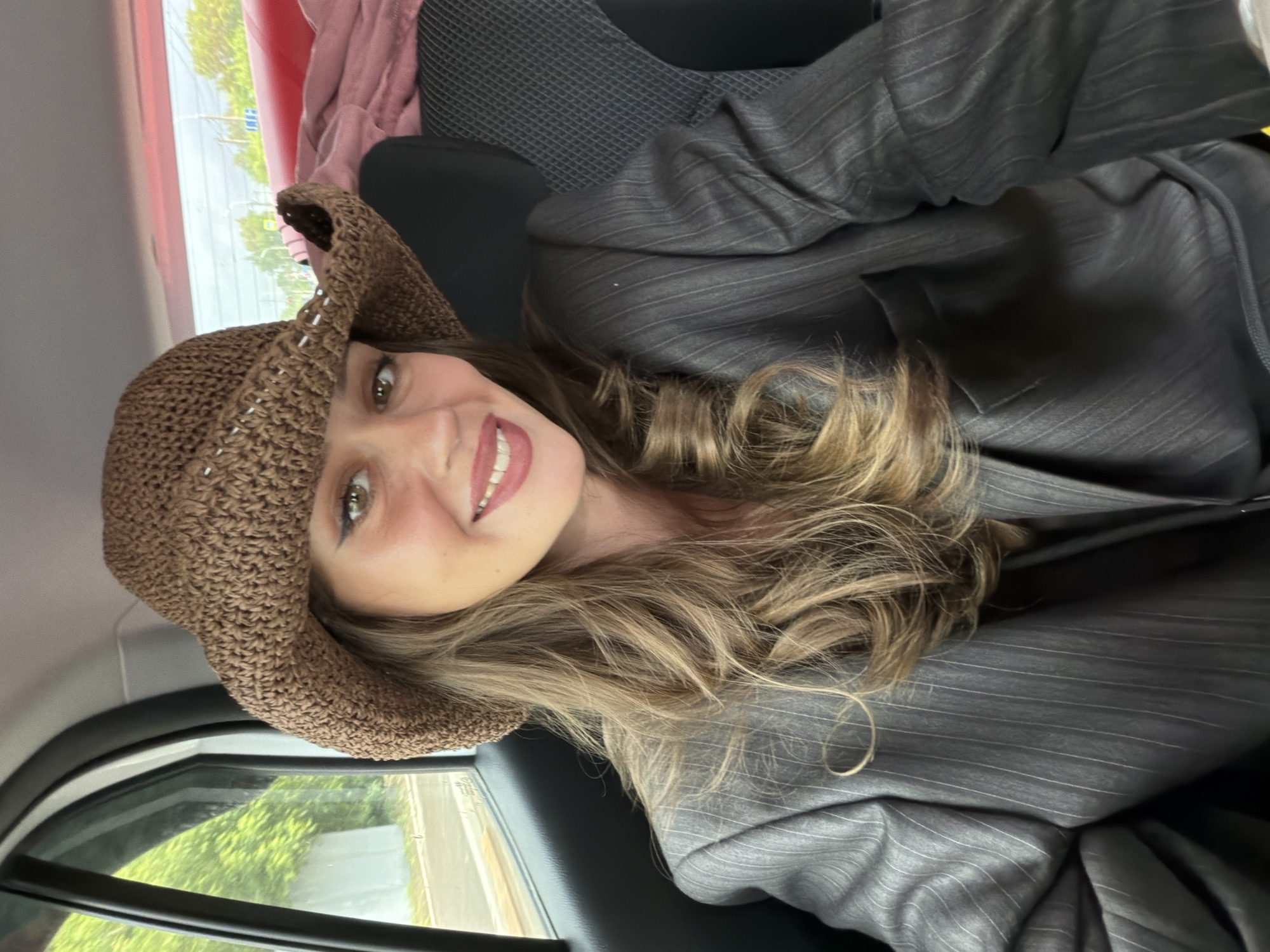 Backseat portrait session in a moving car, Krasnoyarsk