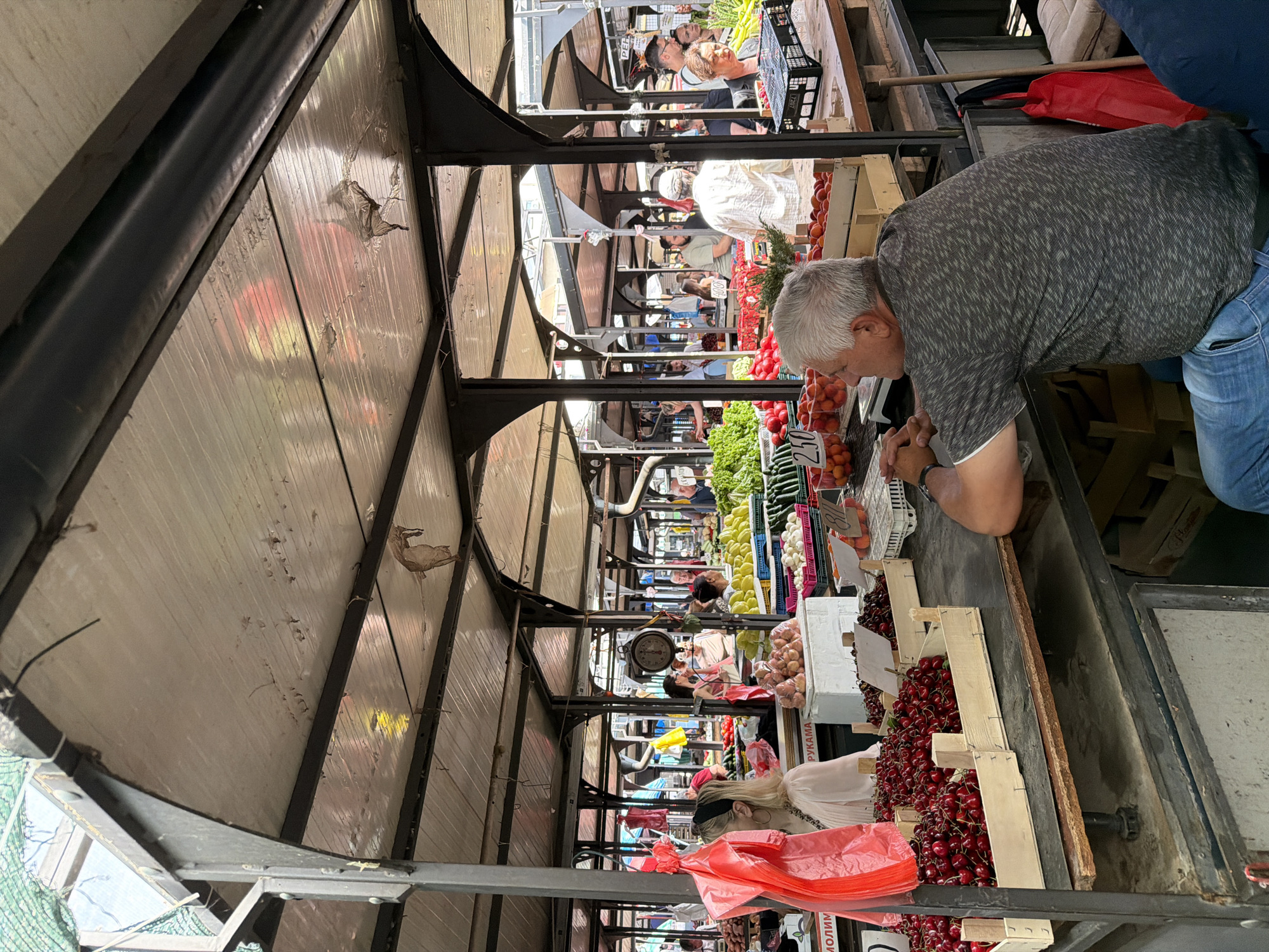 Market activity documented in Vracar, Serbia Sunday morning