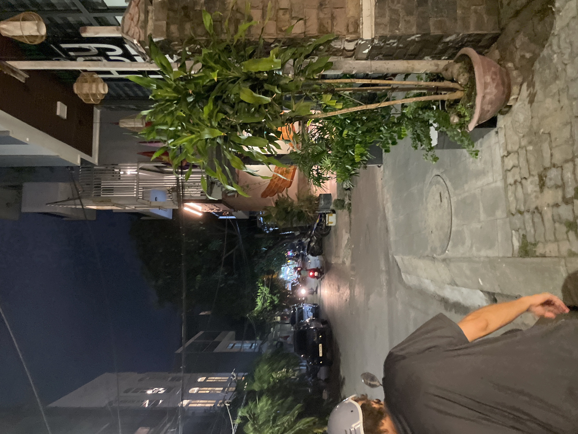 Nighttime motorcycle ride through Đà Nẵng's crowded streets