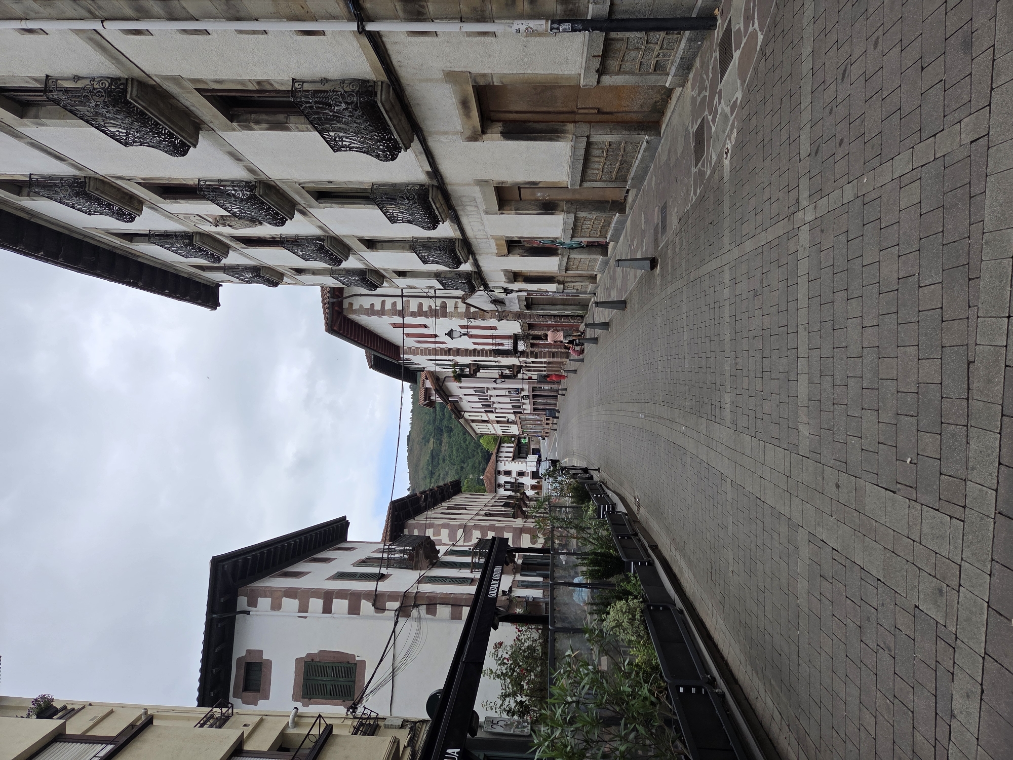 Strolling Baztan's old town streets, gardens, and civic buildings