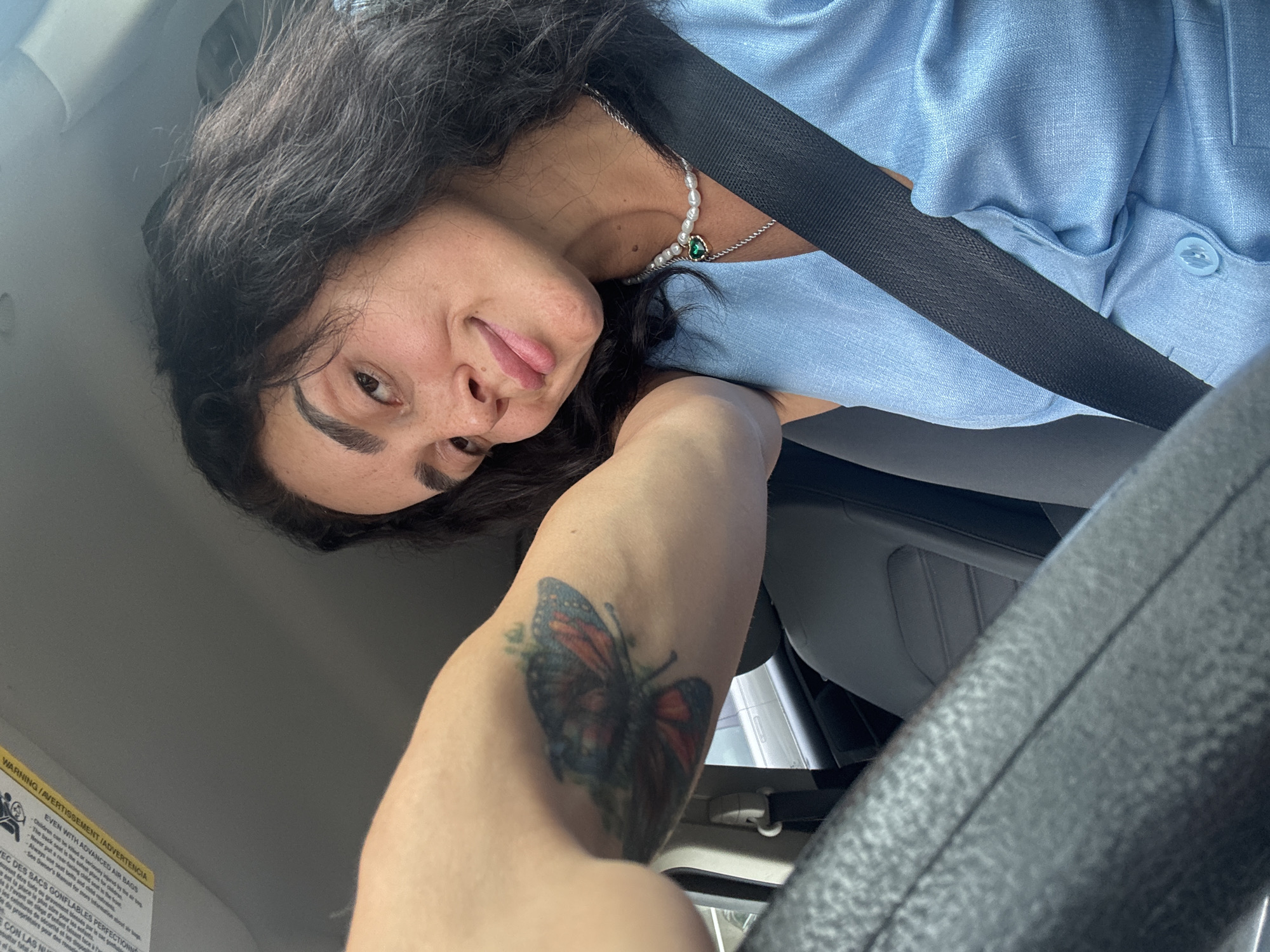 Morning drive through Tbilisi, selfies and city traffic