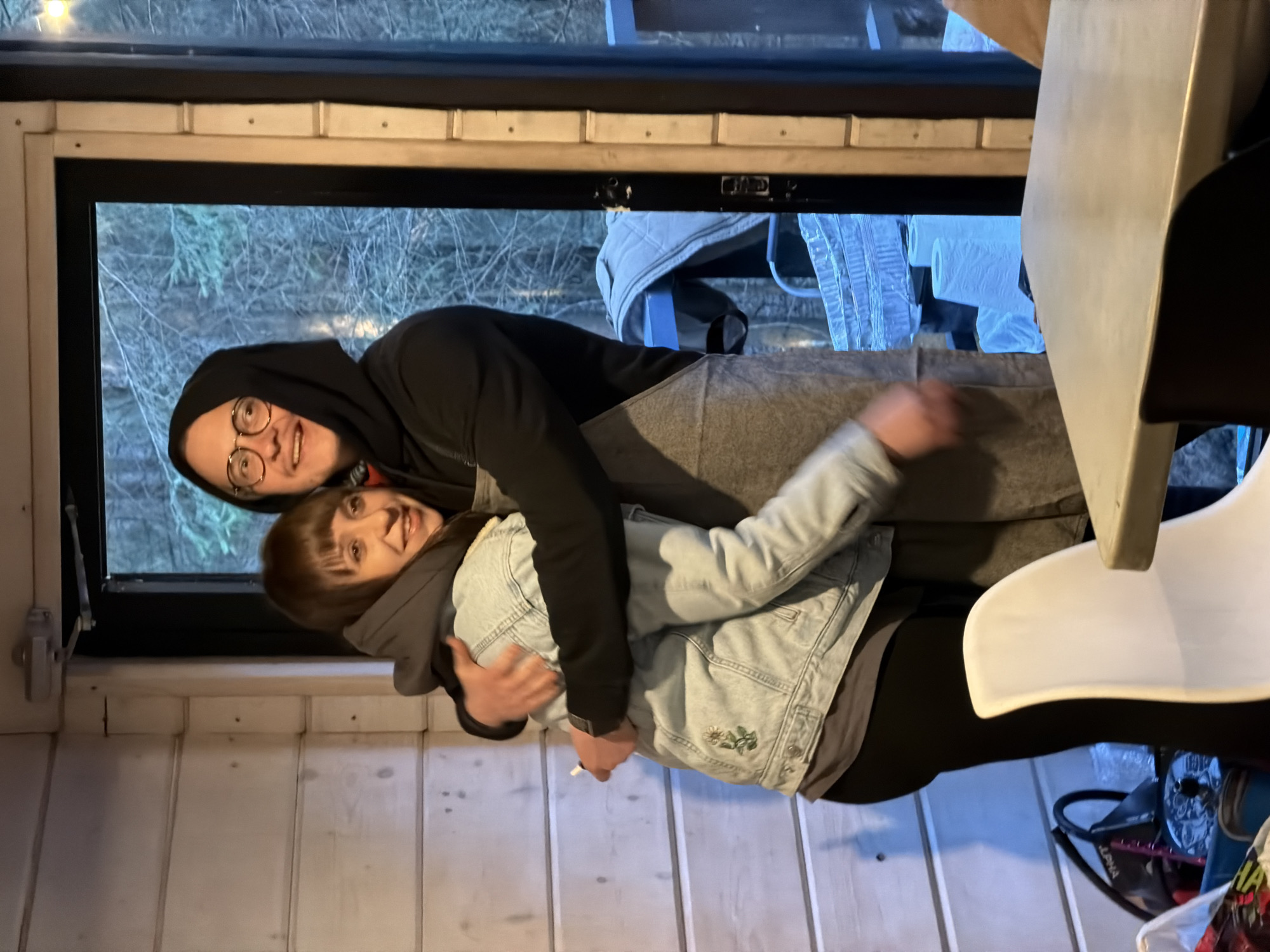 Couple shares intimate moment in Vsevolozhsk building
