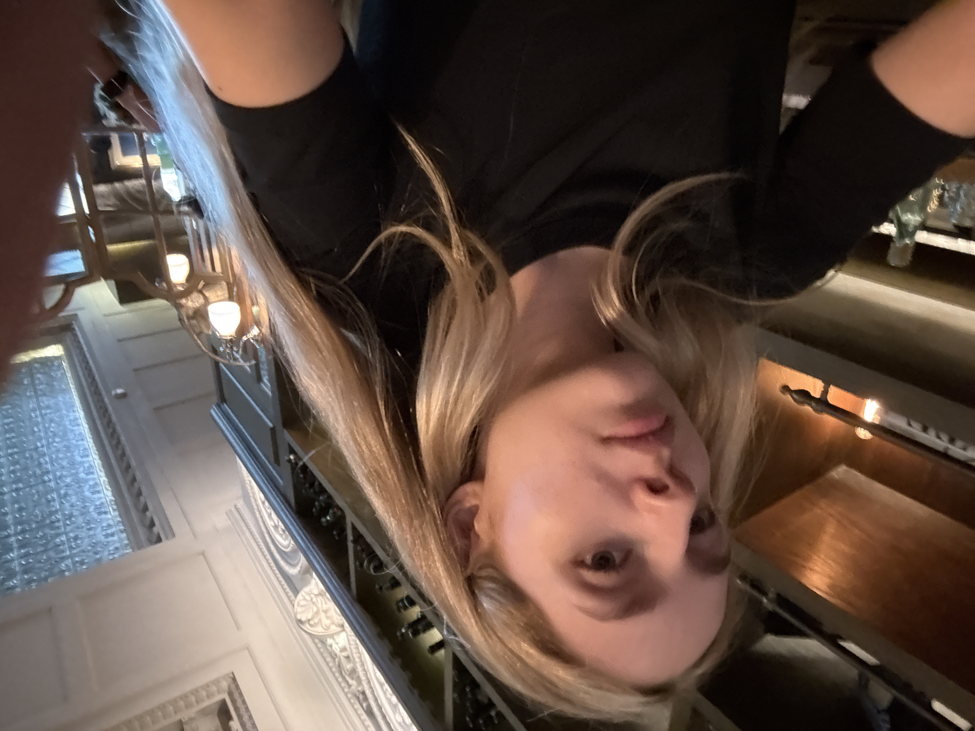 Evening restaurant visit documented through selfies in Mexico City