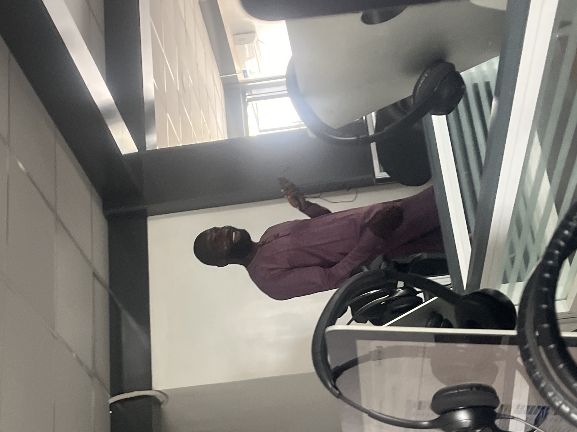 Morning moments captured in Karum: phone call and makeup routine