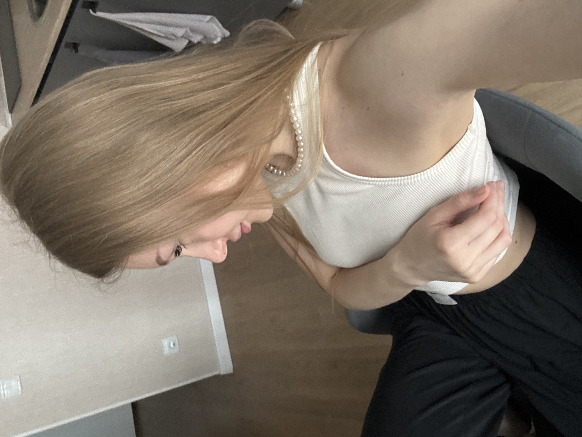 Morning routine documented through selfies and daily activities in Perm