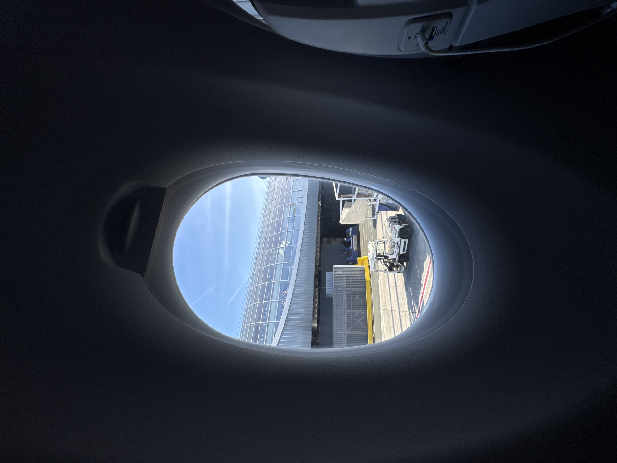 Passenger captures aerial view of Charles de Gaulle terminal