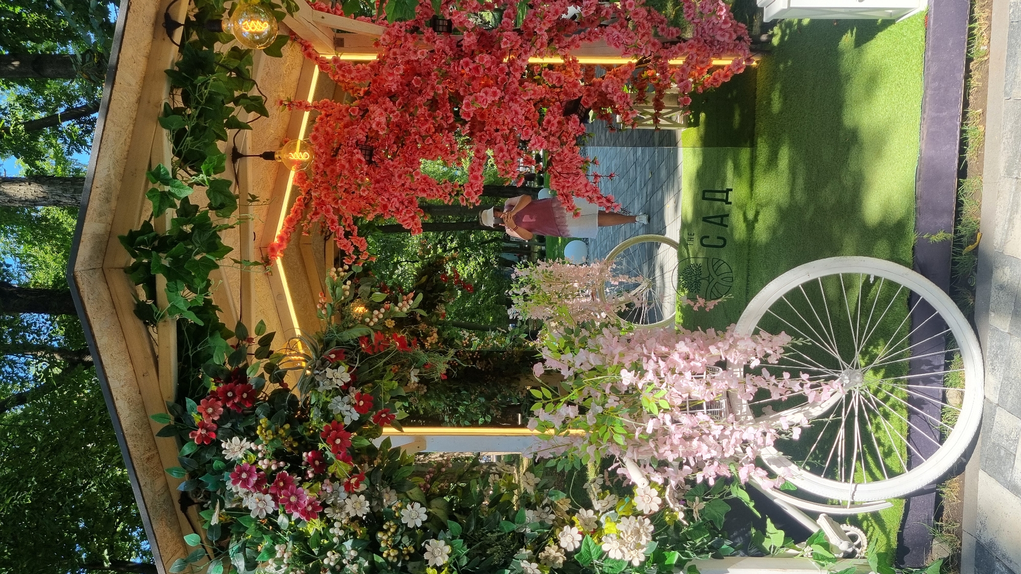 Chernivtsi park in full summer swing with food, rides, and flowers