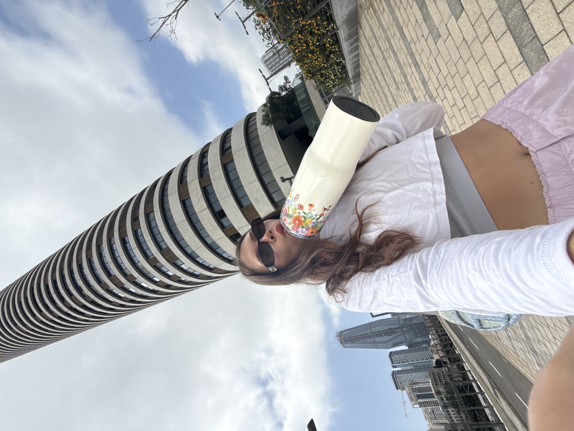 Woman documented across Tel Aviv locations during morning hours