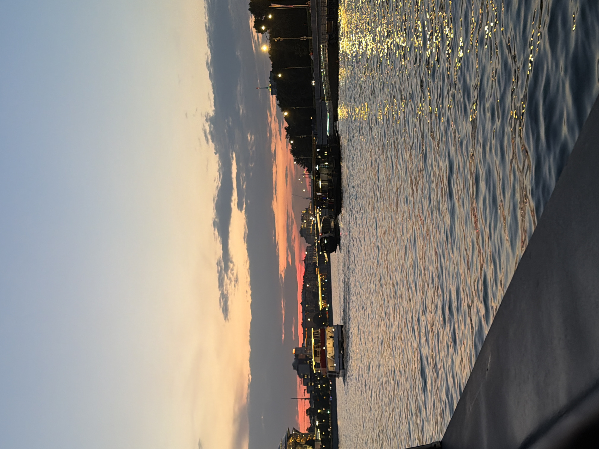 Twilight boating scene captured along Moscow's Moskva River