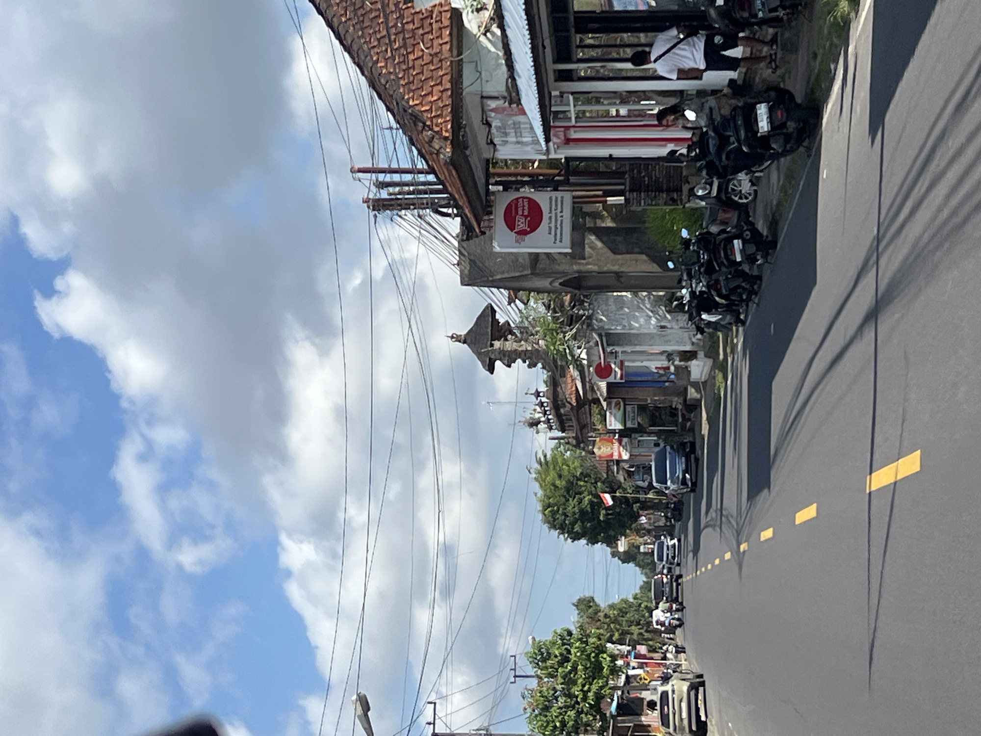 Everyday traffic flows through Tampaksiring's main road
