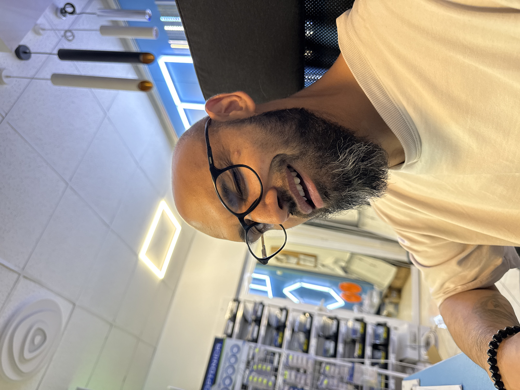 Man photographed at Plovdiv lighting showroom during brief visit