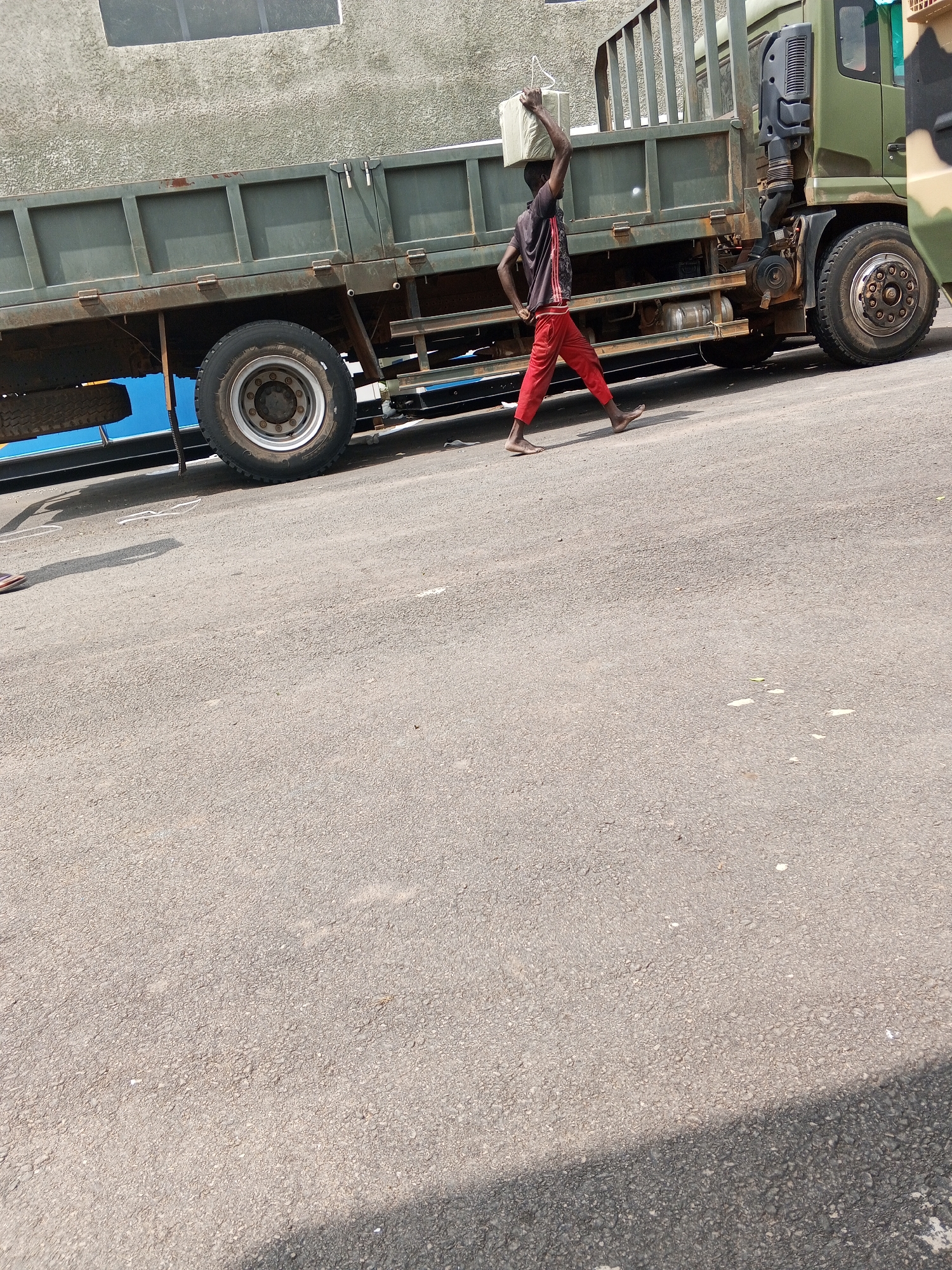 Mixed civilian and military vehicles spotted around Abuja
