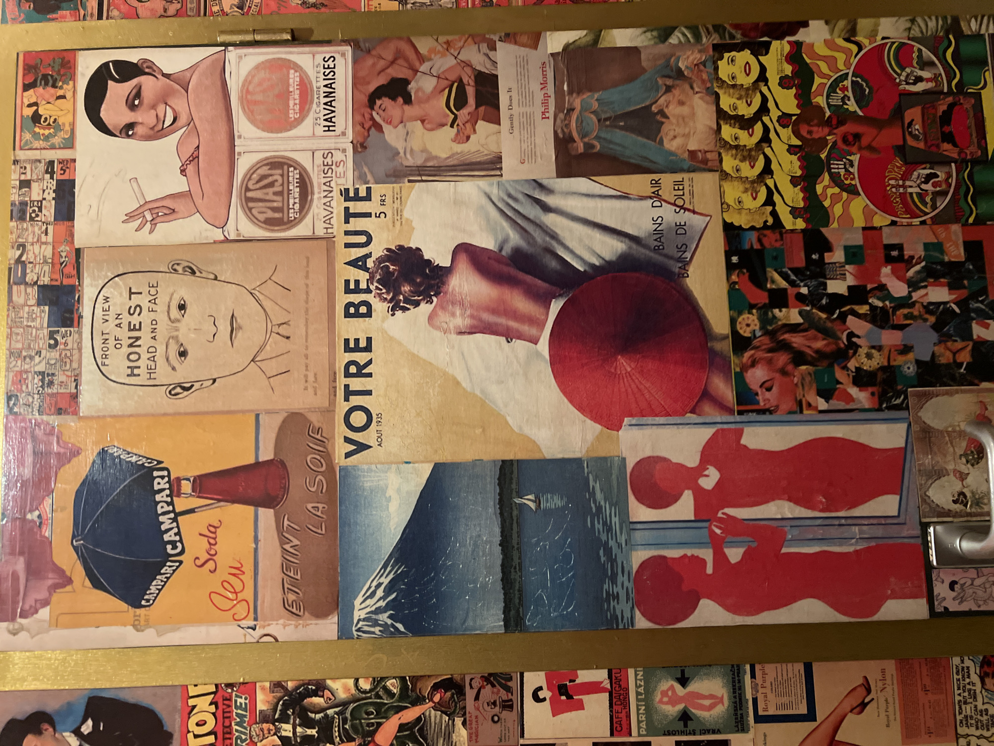 Berlin visitor documents vintage ads and bathroom mirror selfie