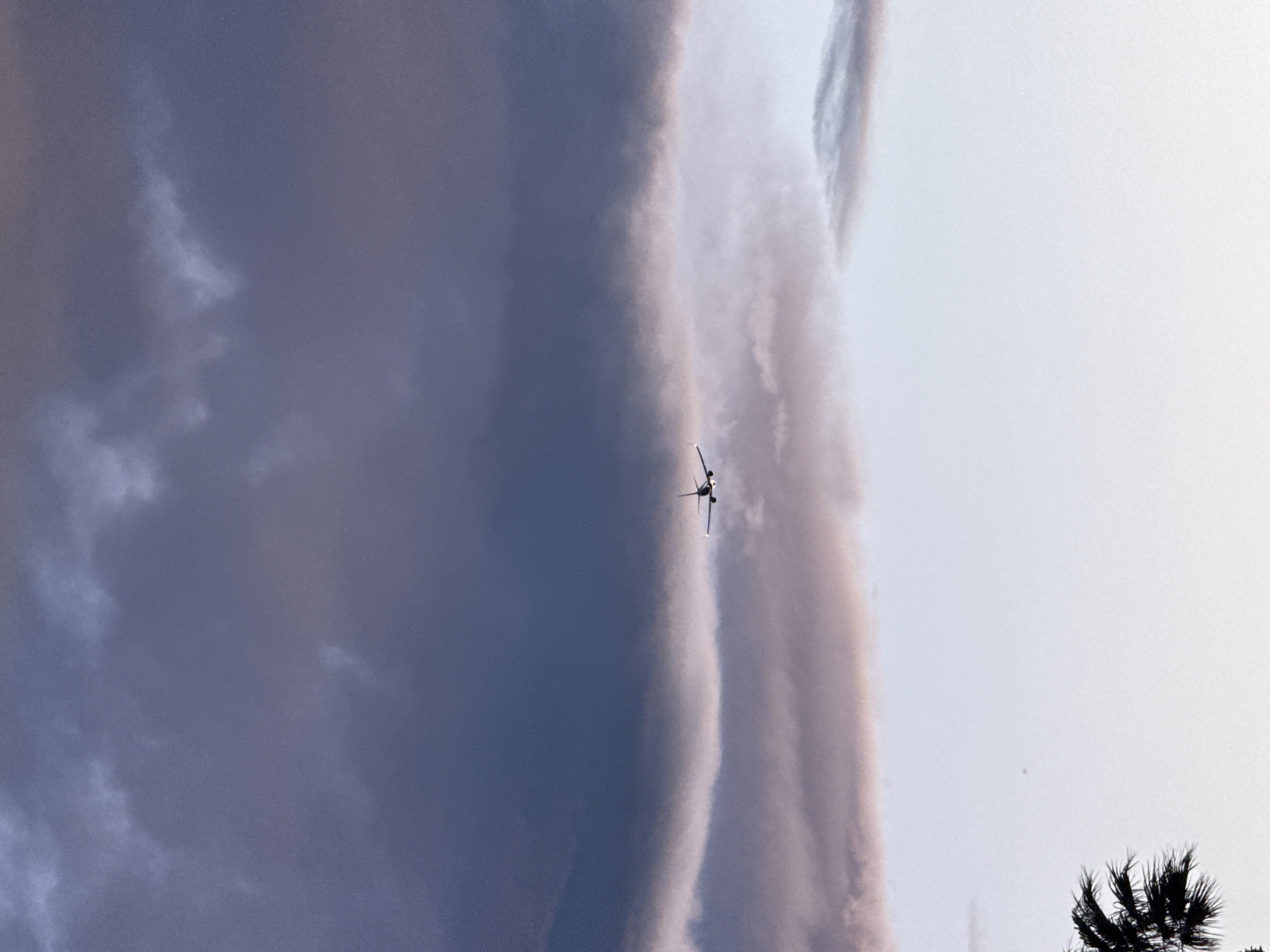 Aircraft spotted during early morning hours in Paradise, Nevada