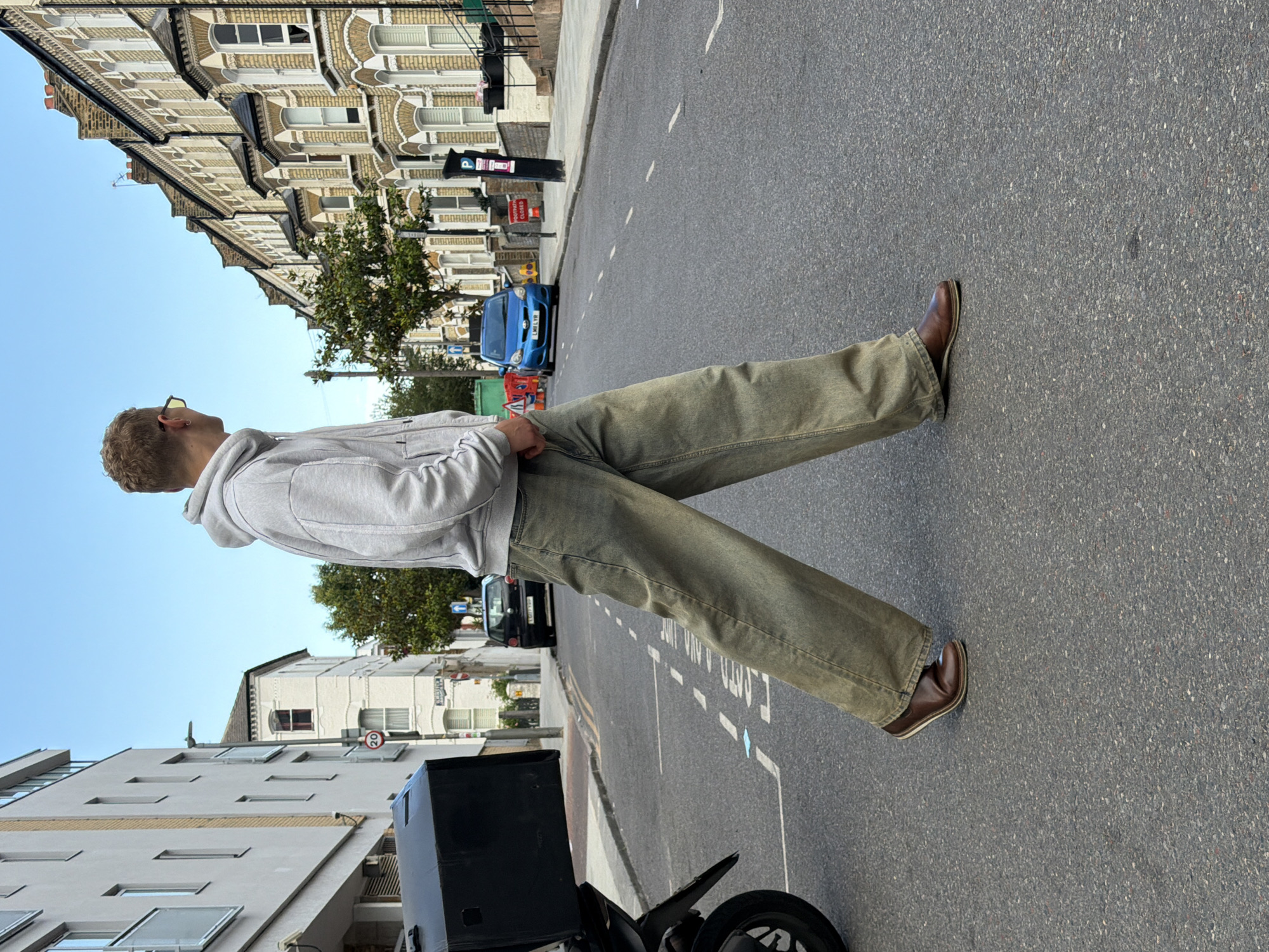 Evening walk through London shopping area with electronics displays