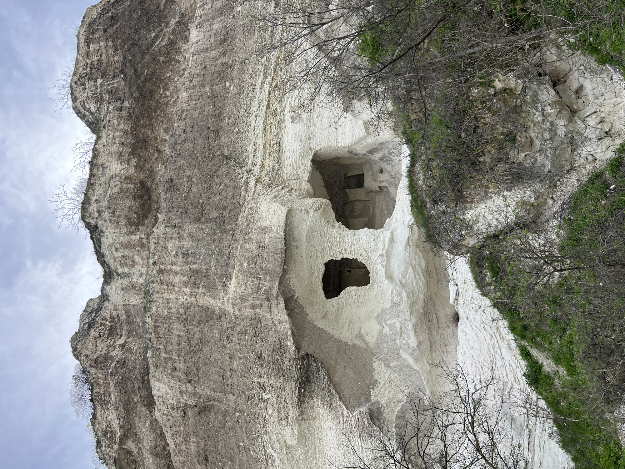 Cave formation with multiple openings documented in Nikopol, Bulgaria