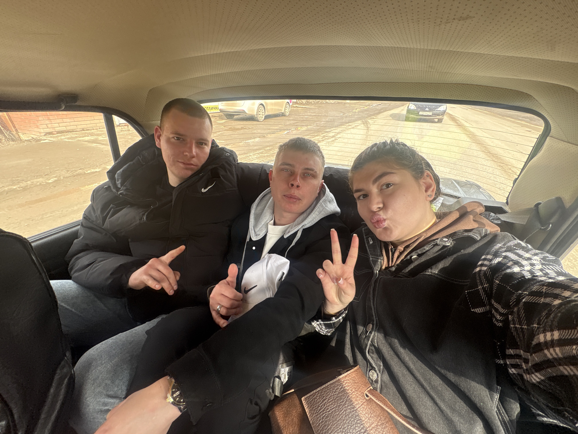 Three people observed in car in Chernushka, Russia