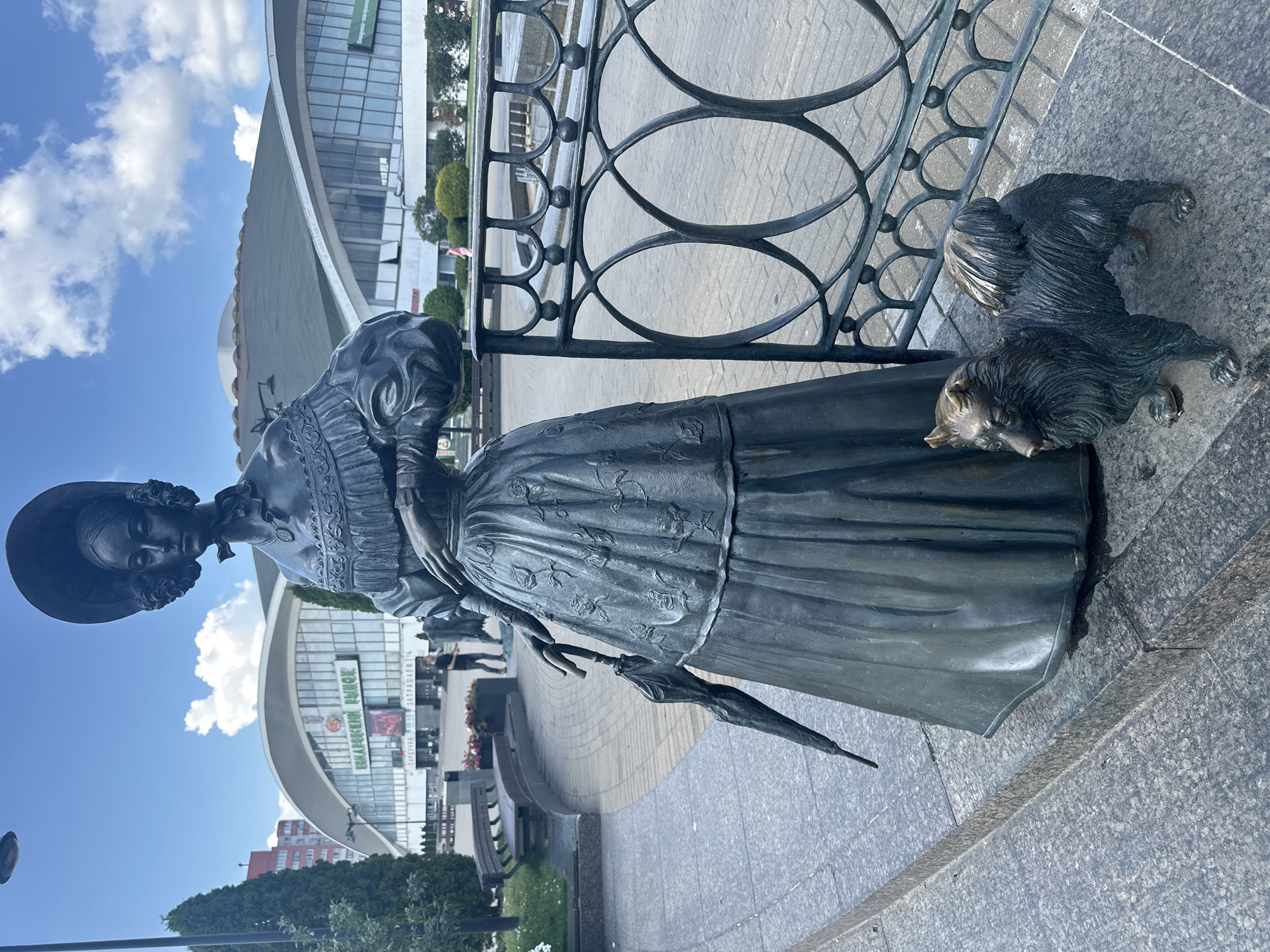 Bronze street sculptures add character to central Minsk