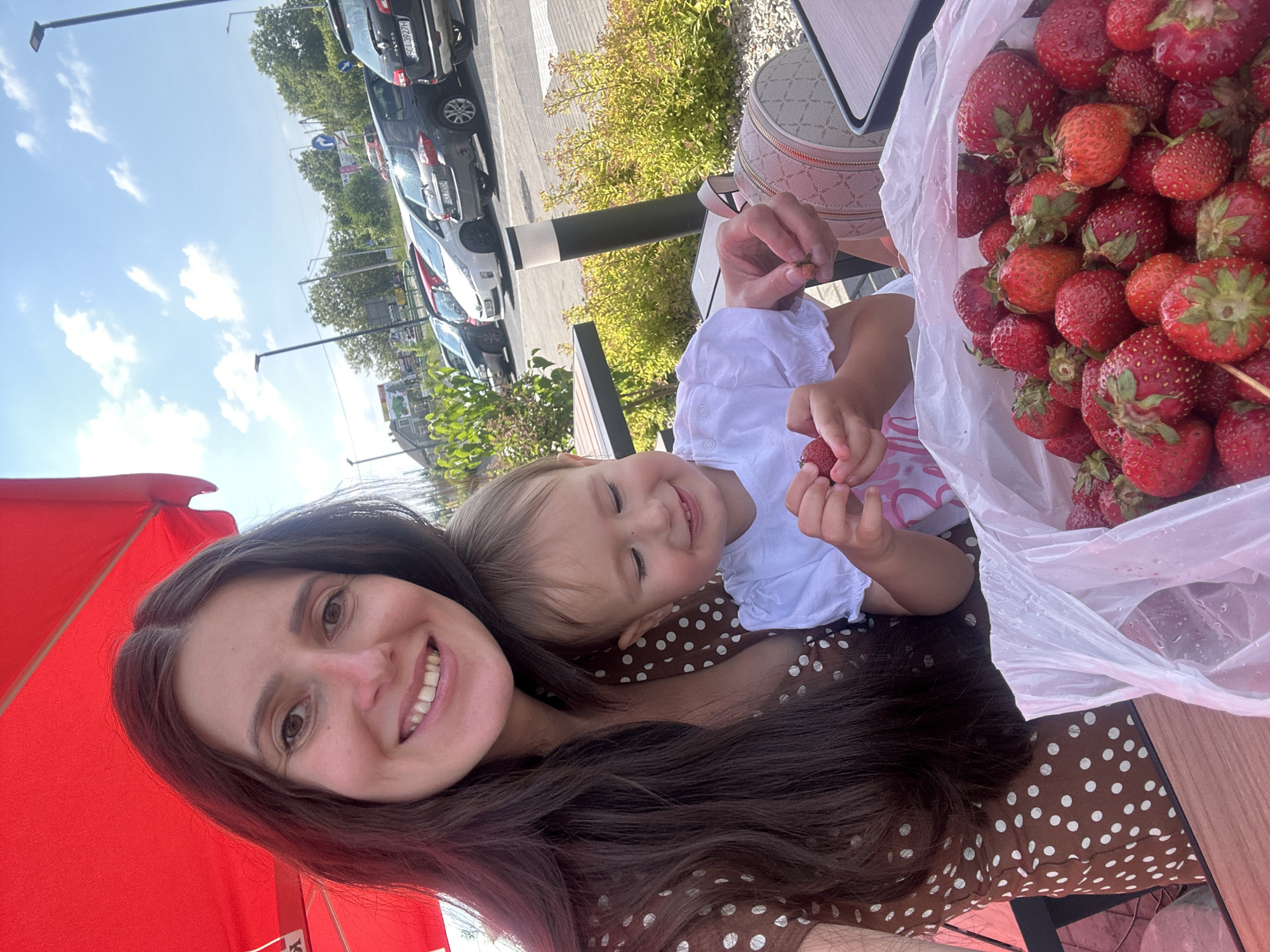 Outdoor dining and strawberry moments captured in Ustroń, Poland
