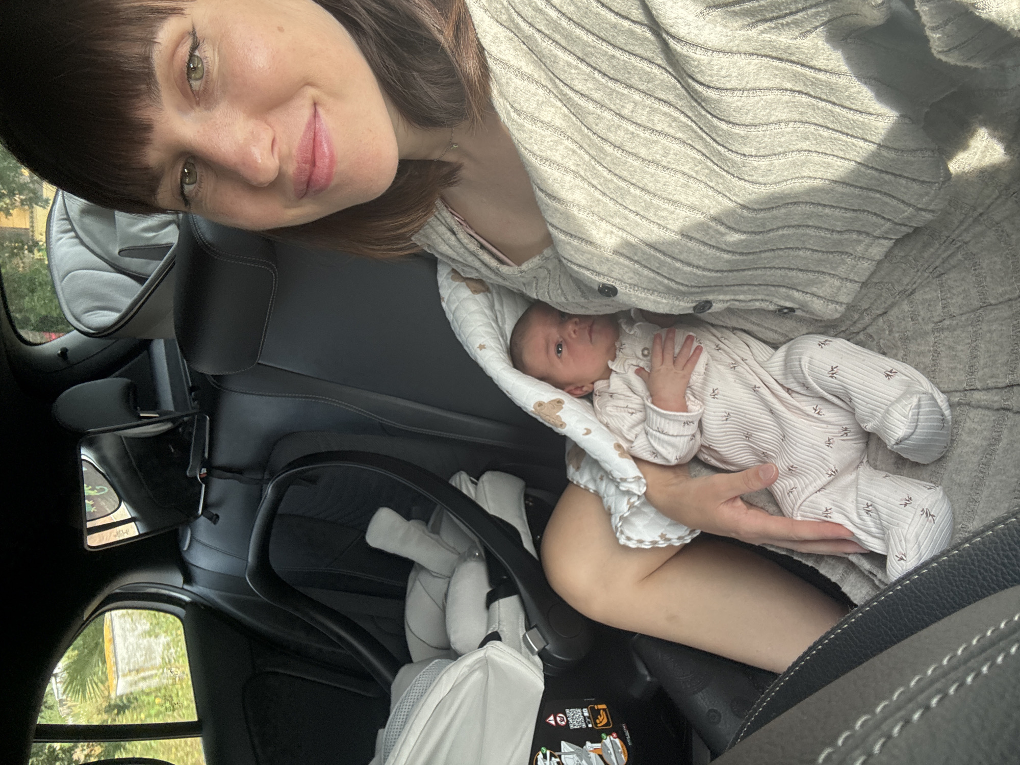 Woman with baby observed in car in Nettuno