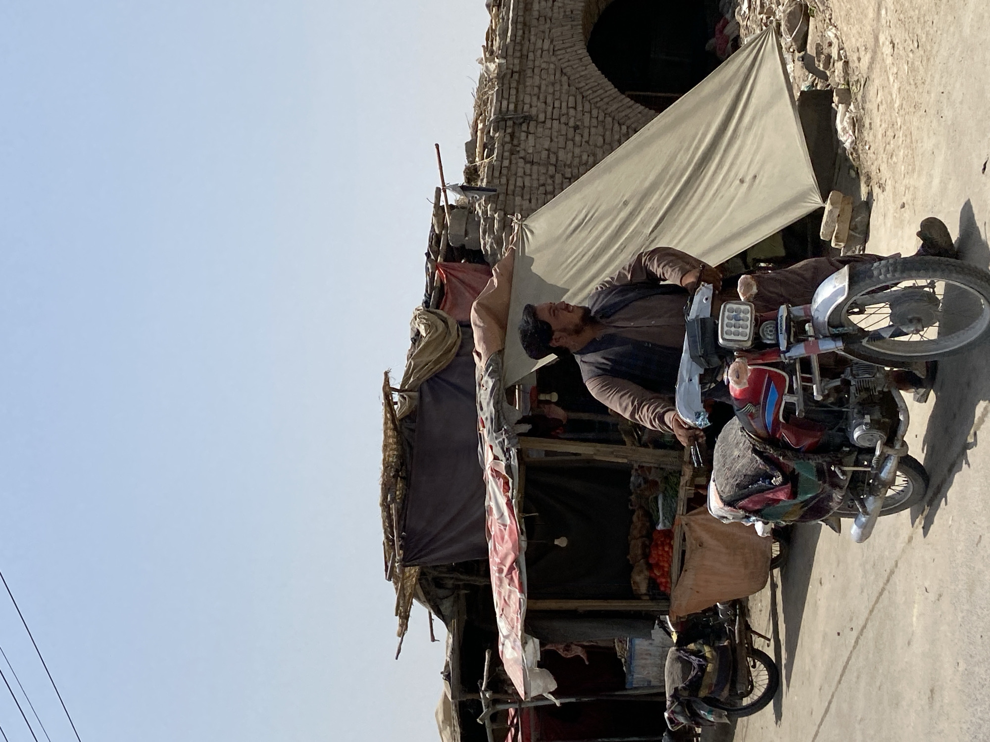 A Kandahar street market in full morning swing