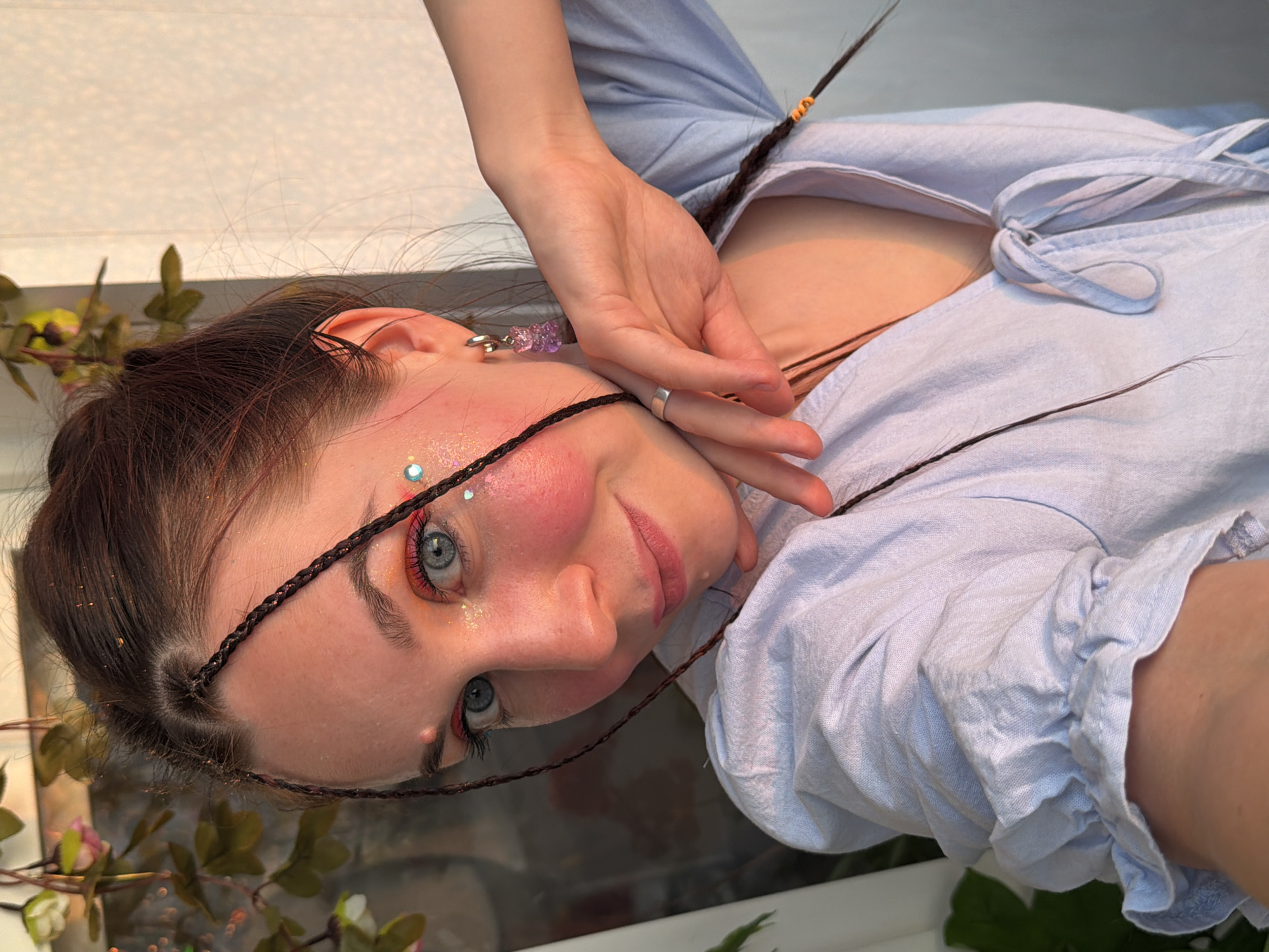 Glittery portrait session meets golden sunset in Chaikovsky
