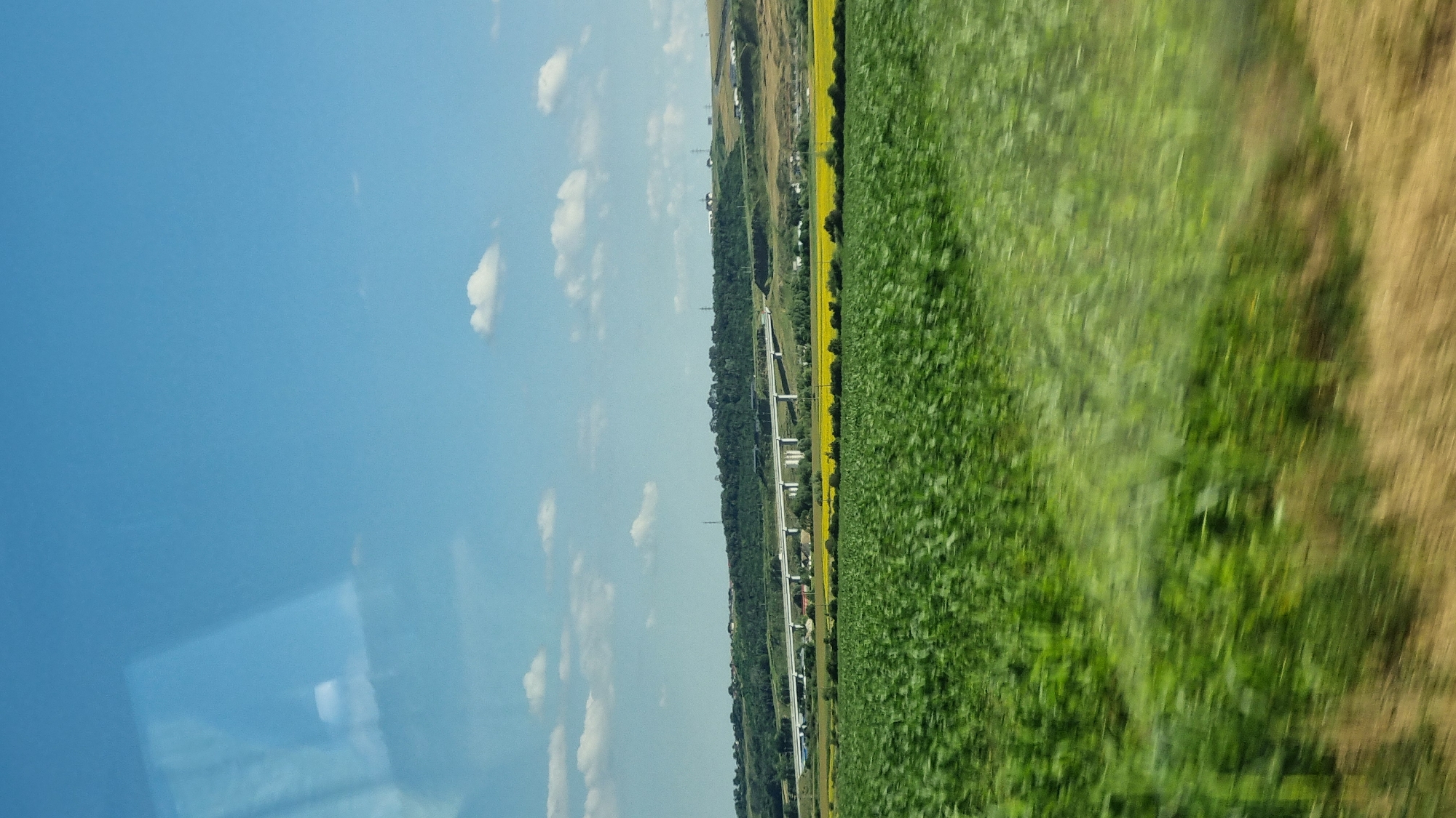 Pătrăuți, Romania