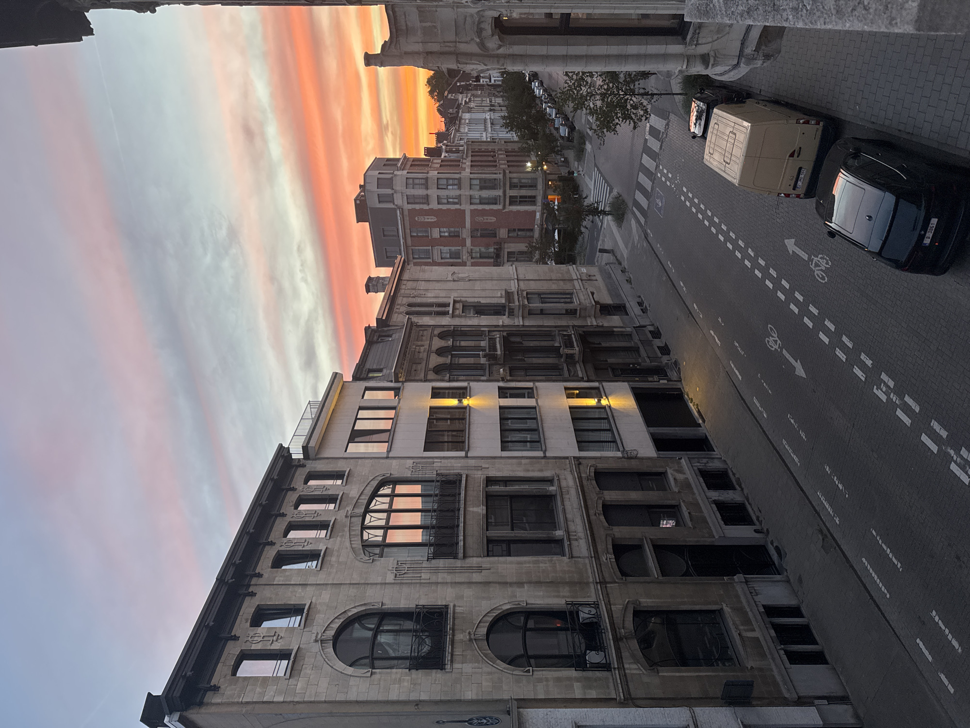 Antwerp at sunset: city streets, dumplings, and a flea market