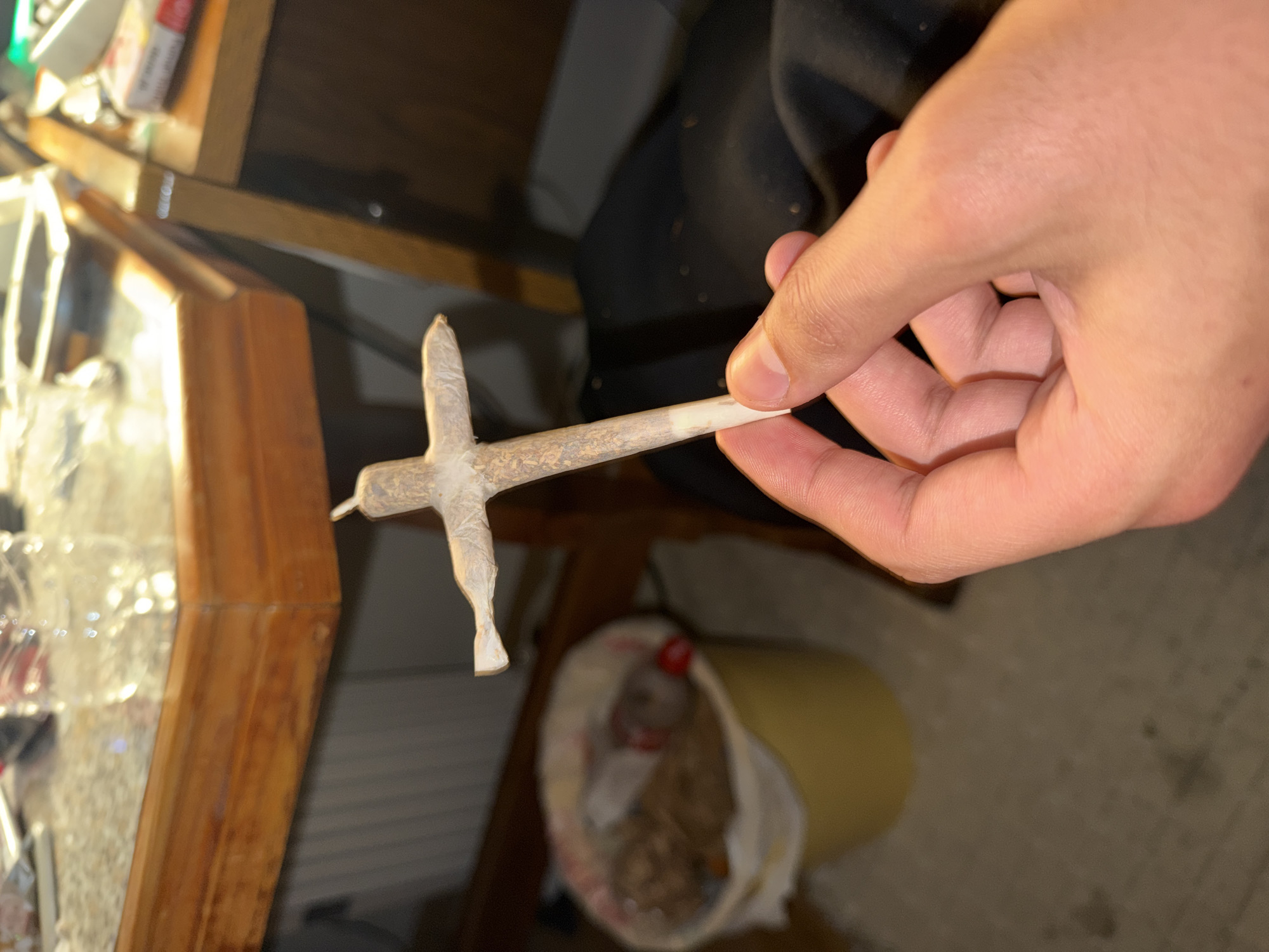 Individual observed using computers, cannabis in Bragança residence