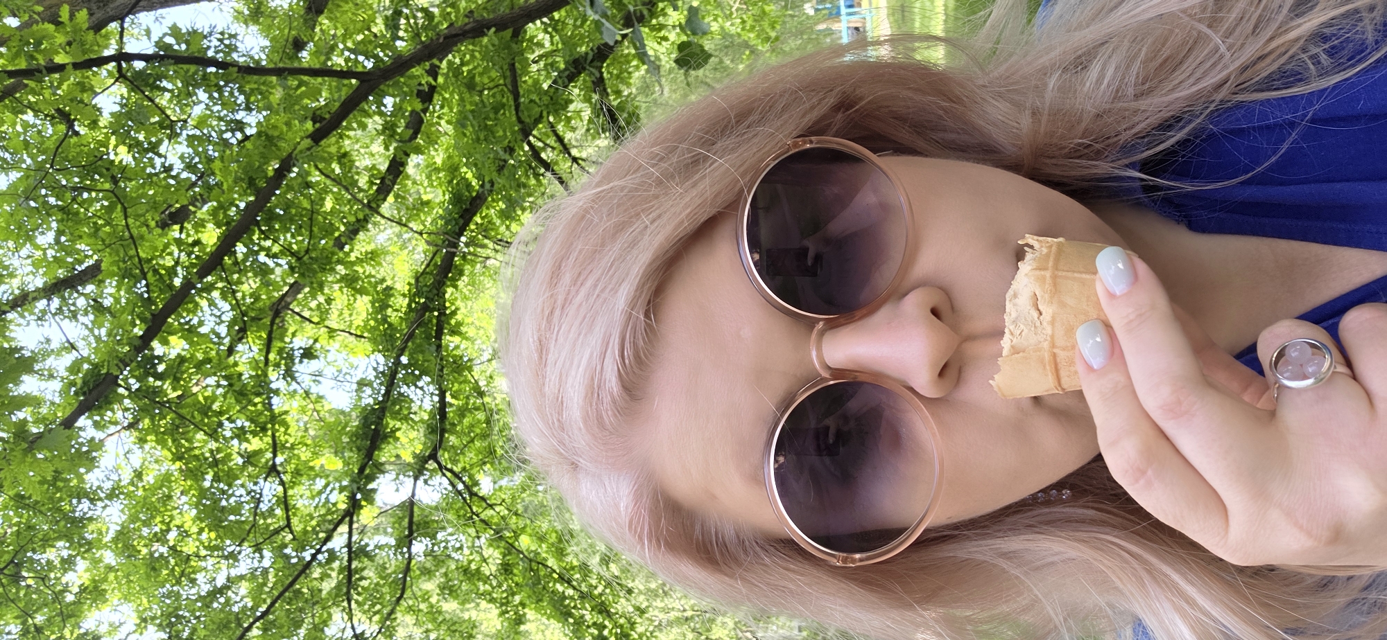 Casual outdoor moments documented during afternoon park visit