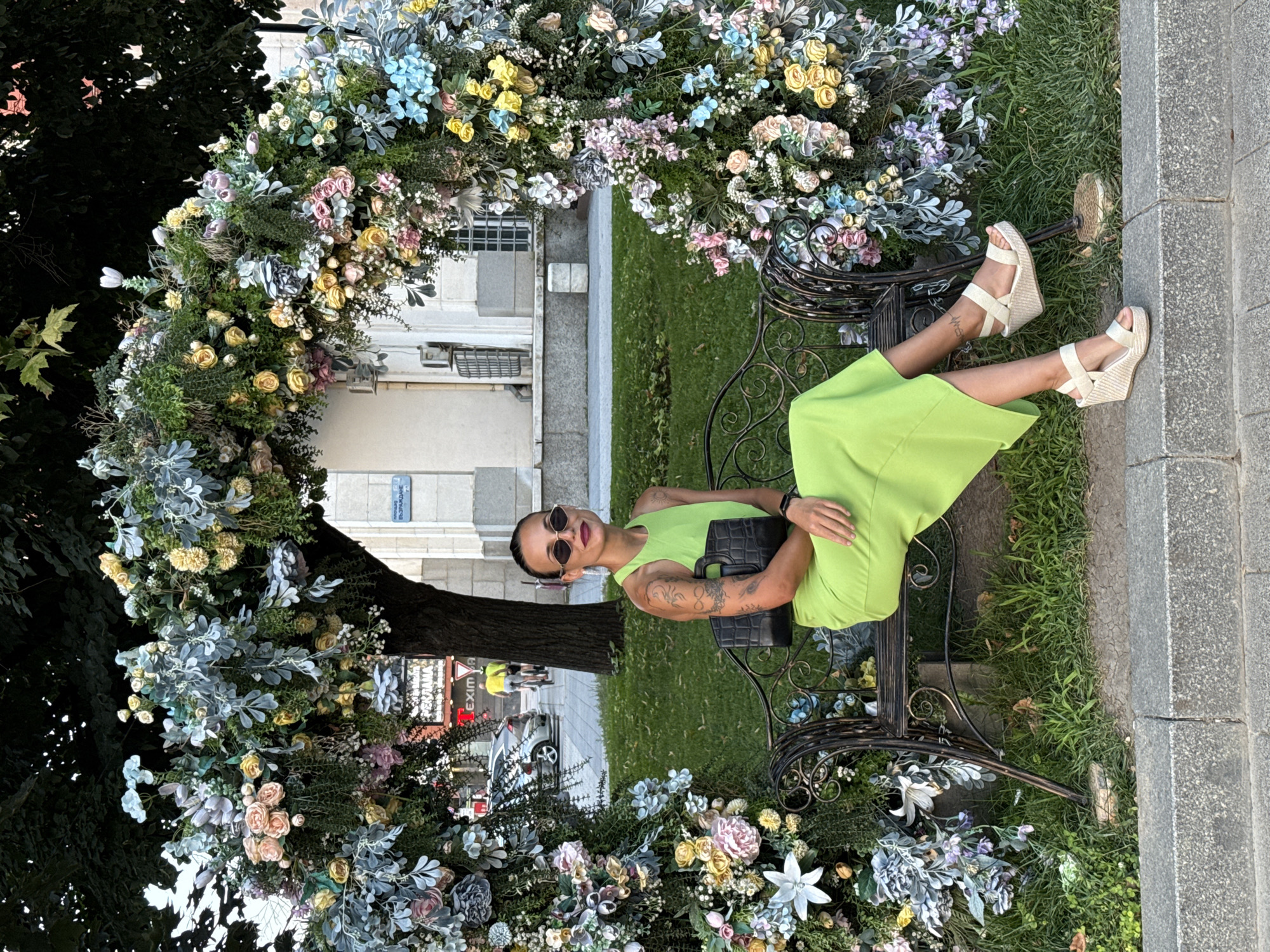 Afternoon stroll through Pleven's landmarks in lime green