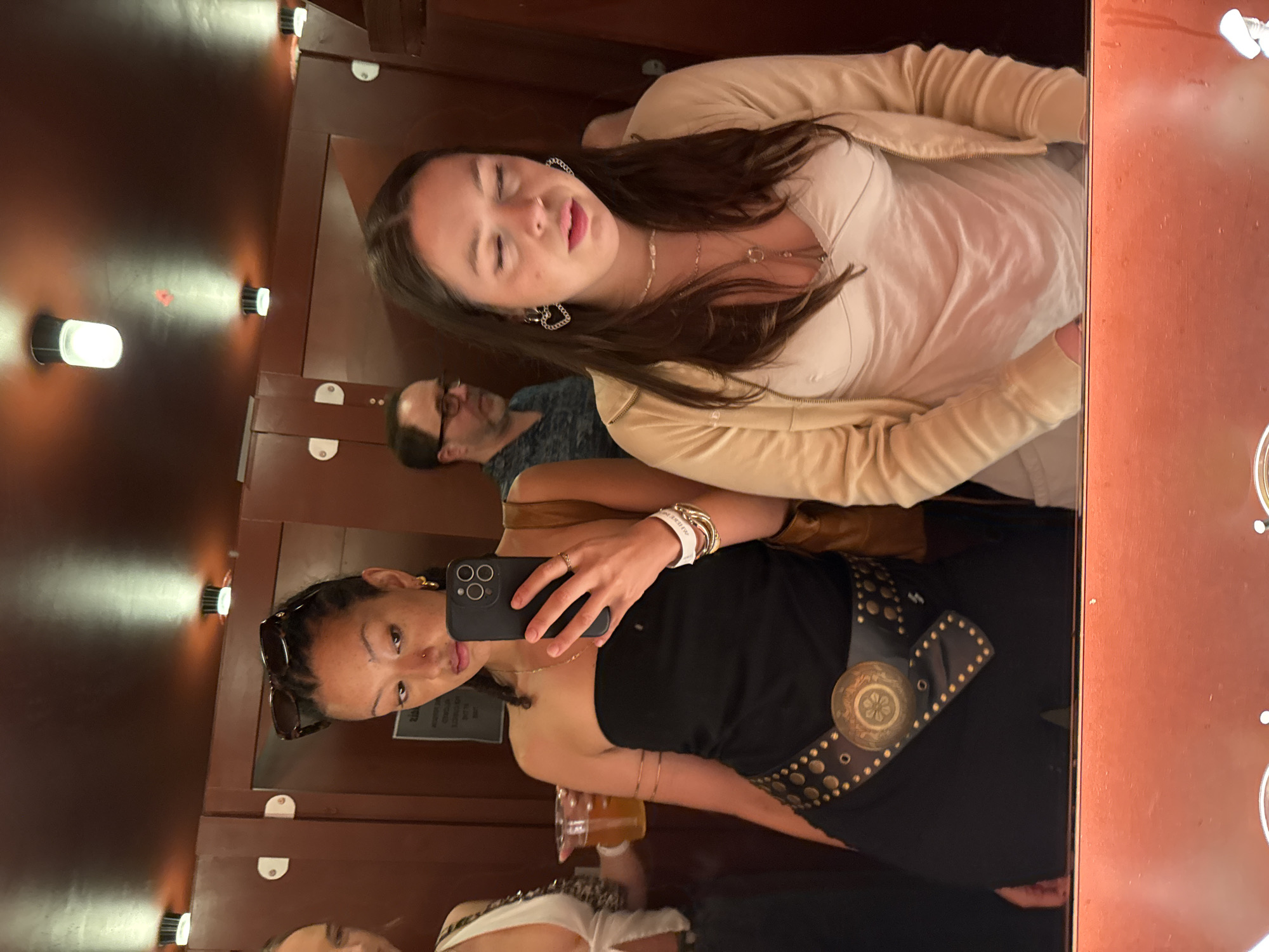 Group takes selfie in narrow London venue