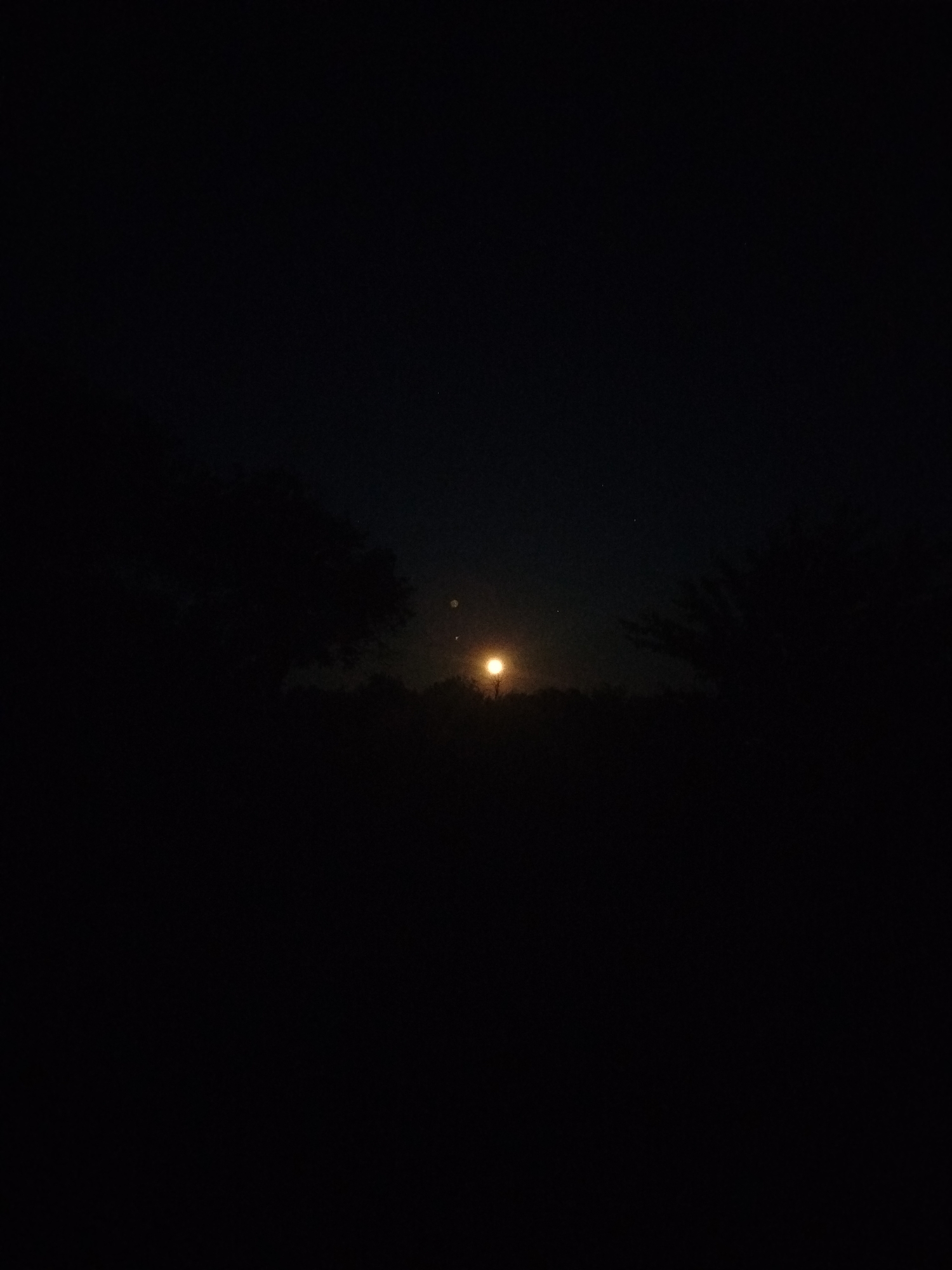 Day-to-night documentation captures routine moments in rural Ukrainian village
