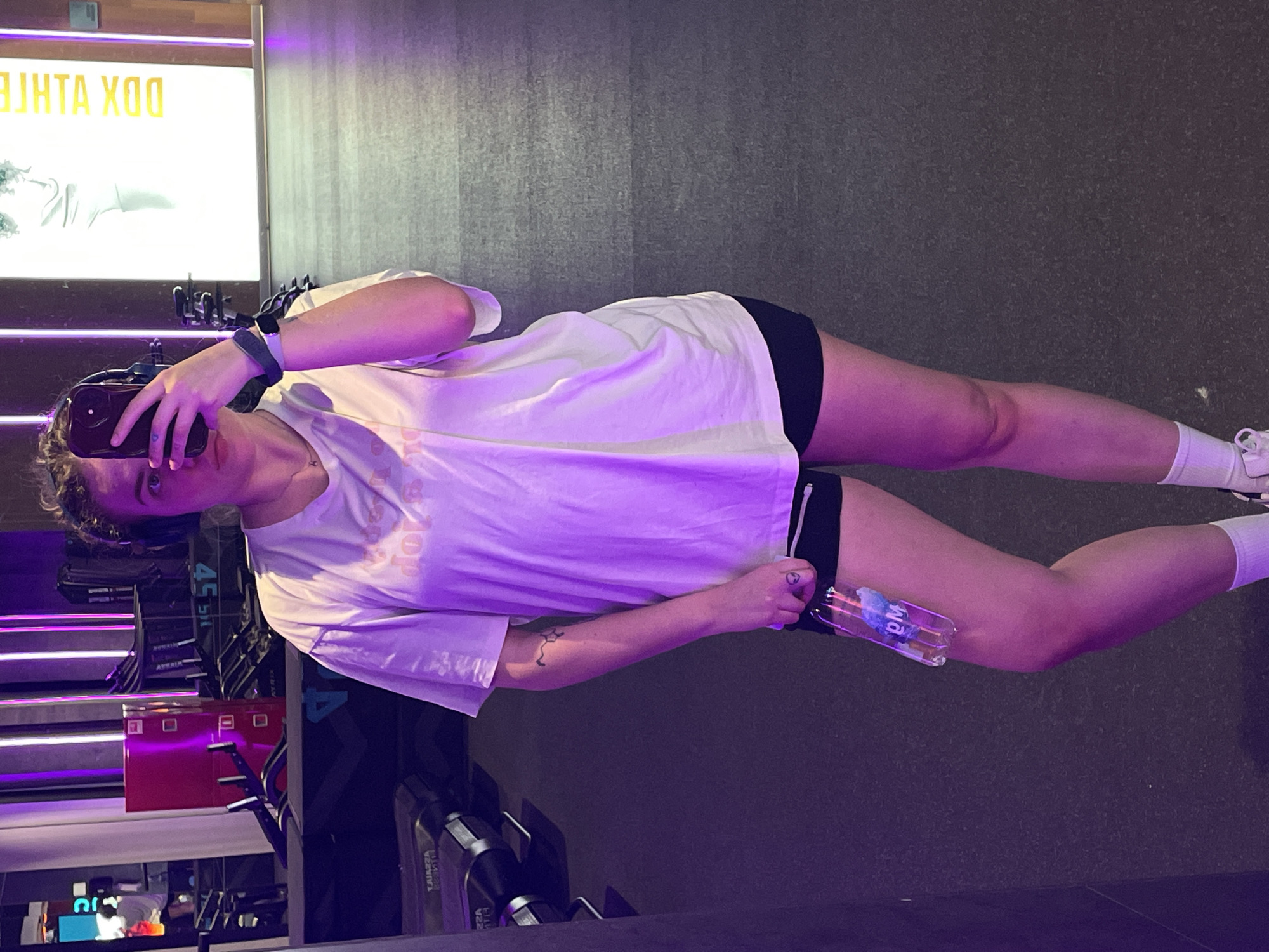 Woman takes workout selfies at Moscow gym