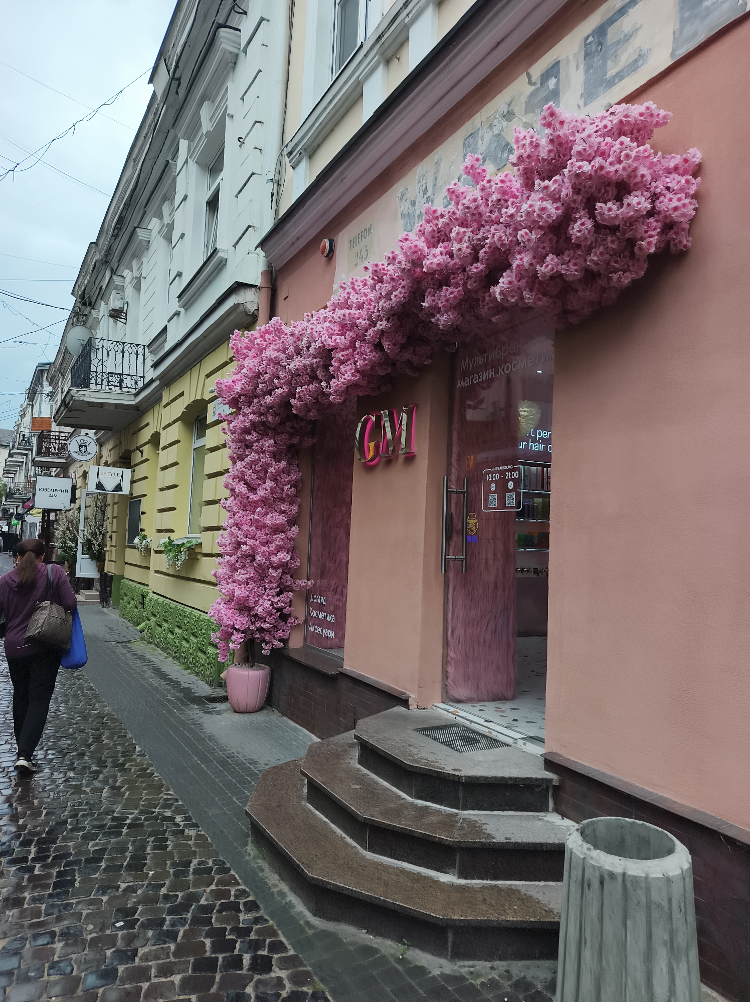 Afternoon stroll through Ternopil's historic pedestrian center