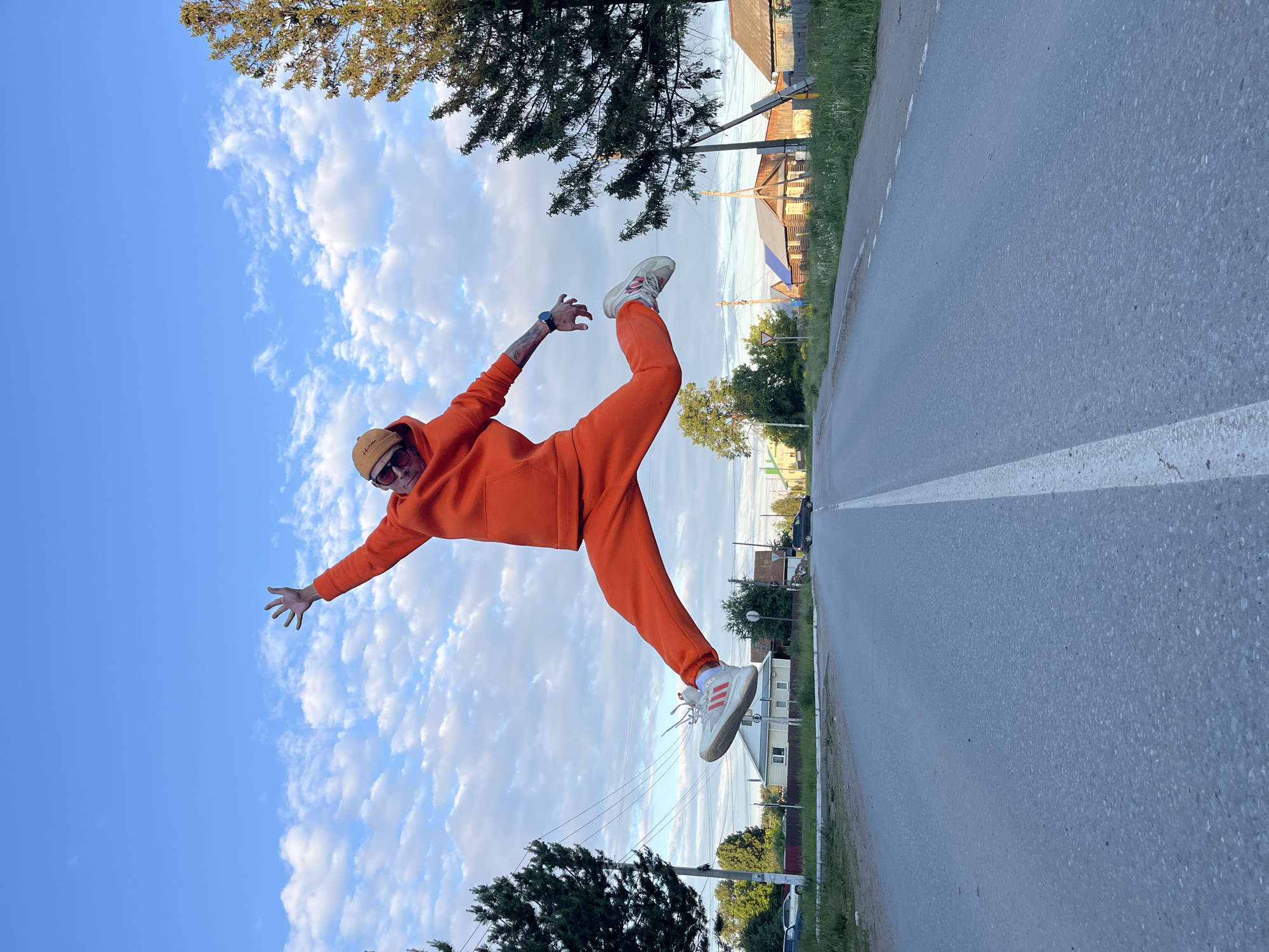 Jump photos and mirror selfies captured in Chaikovsky, Russia