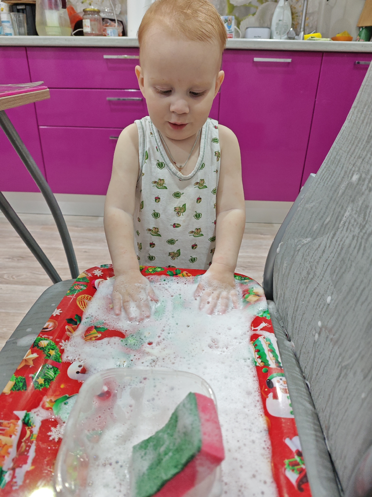 Family moments documented in Markovskii, Russia over 40 minutes