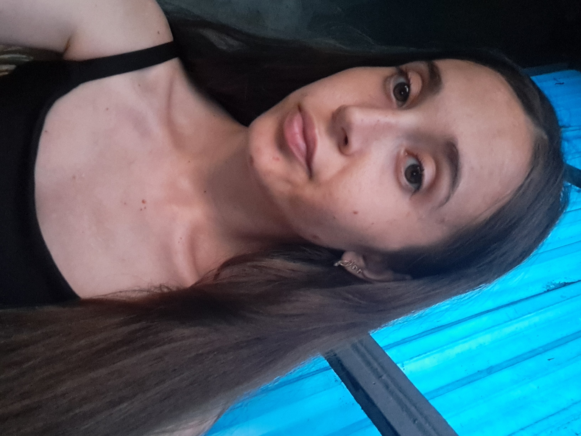 Afternoon into evening in Vypasne, selfies and backyard cats.