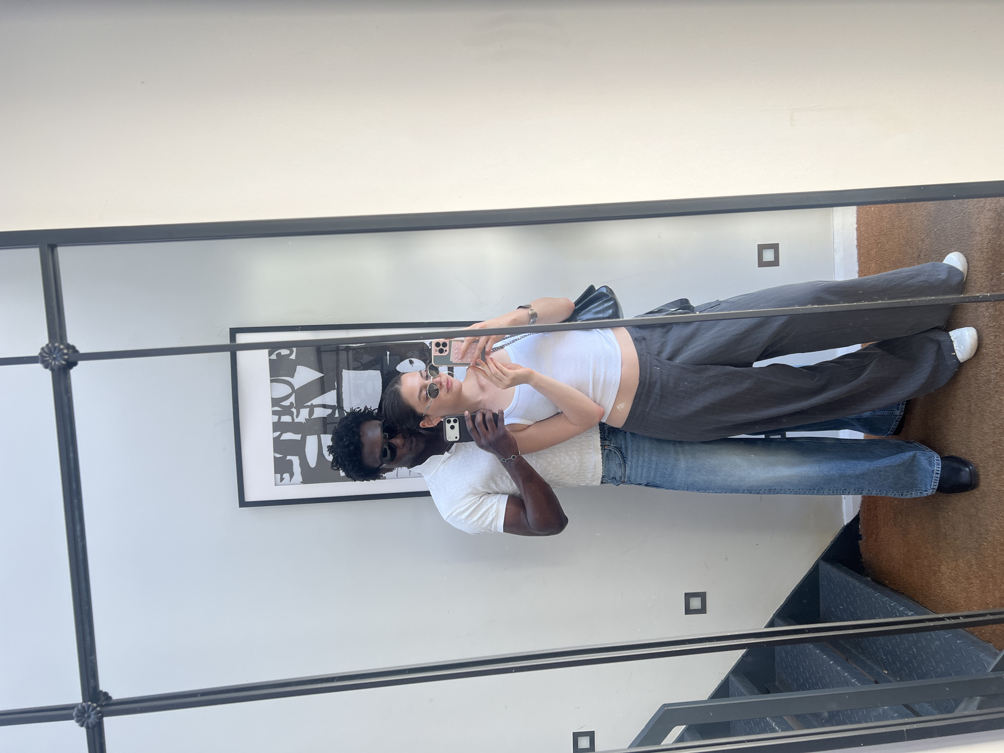 Couple takes mirror selfie in London