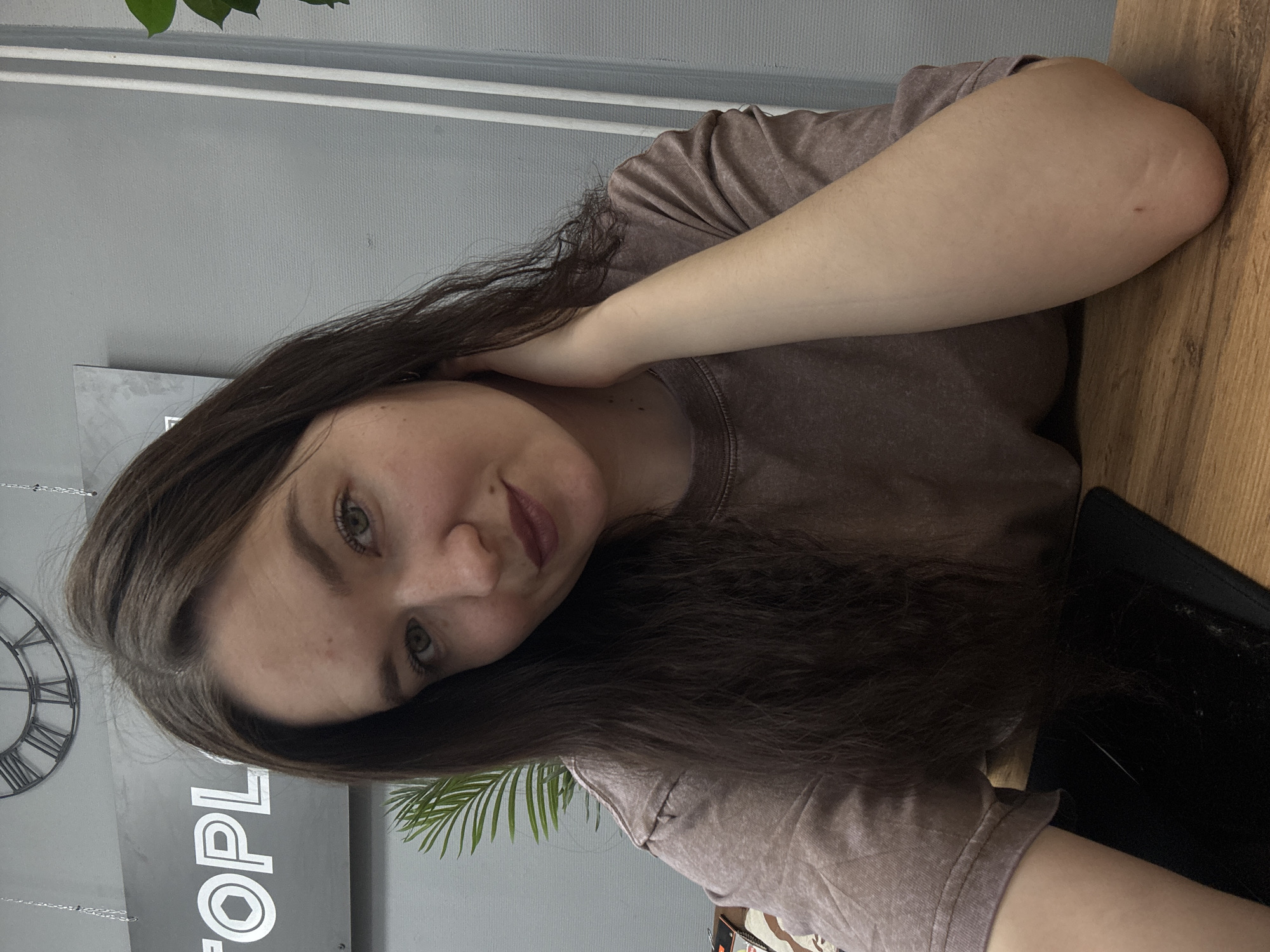 Woman's morning activities documented across Chaikovsky, Russia locations