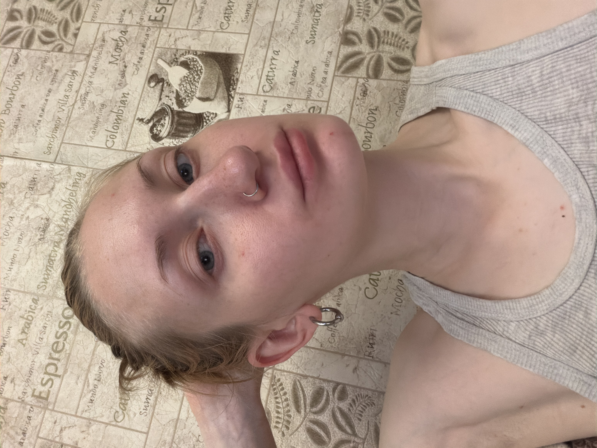 Casual indoor portrait session, close-up and reclining angles