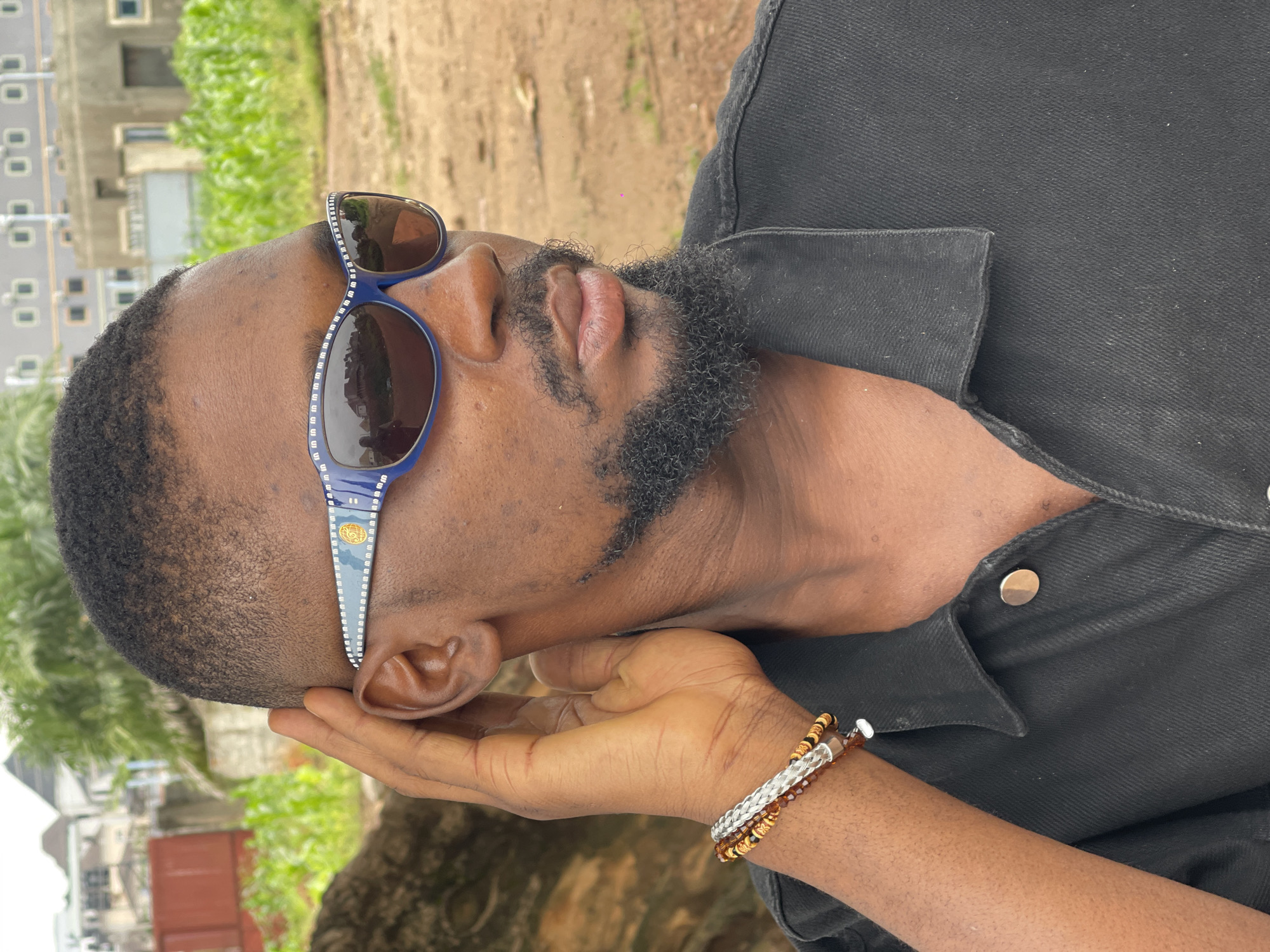Afternoon hang in a green Abuja neighborhood, multiple angles