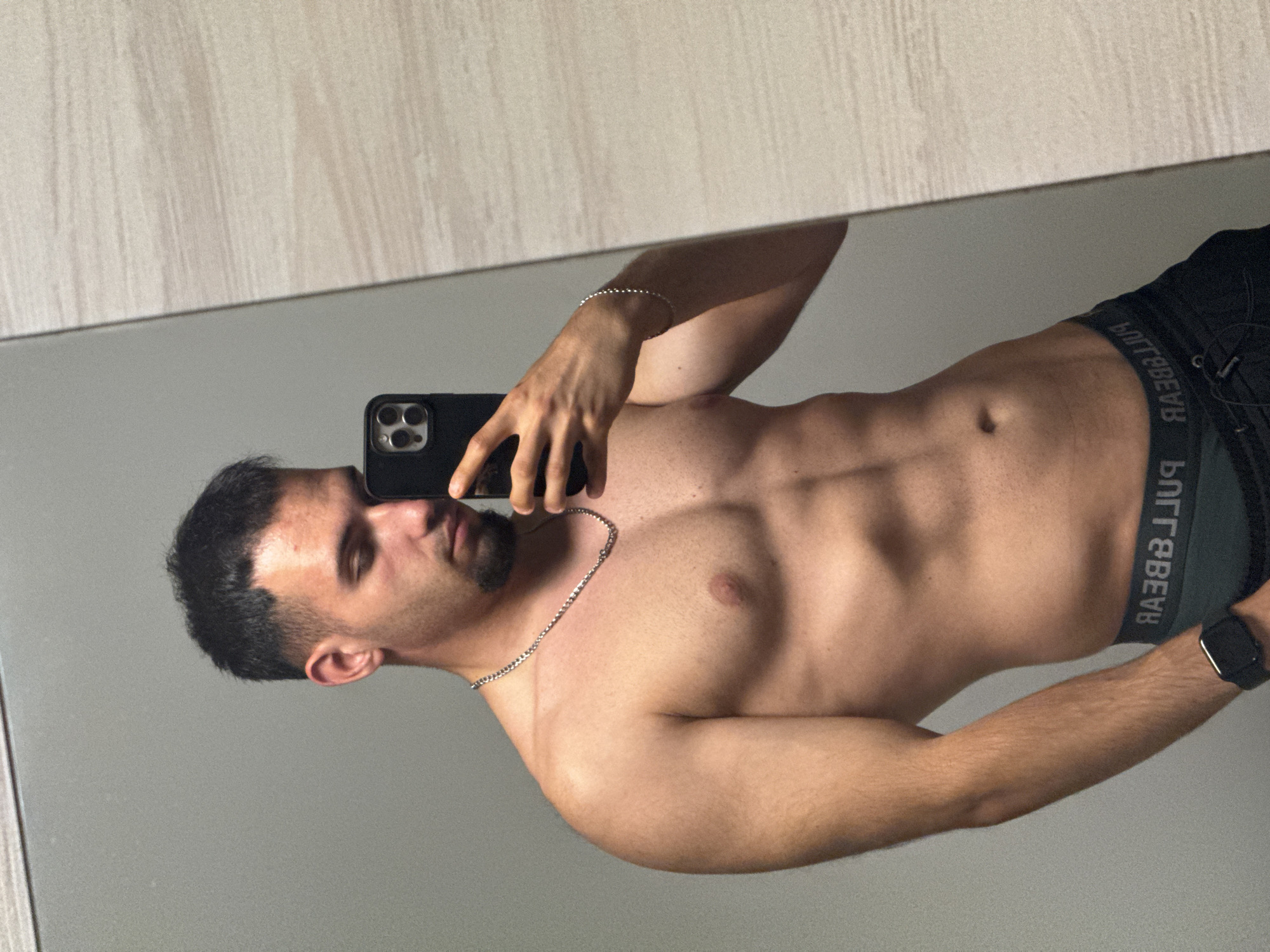 Mirror selfies and street scenes in Shumen, Bulgaria