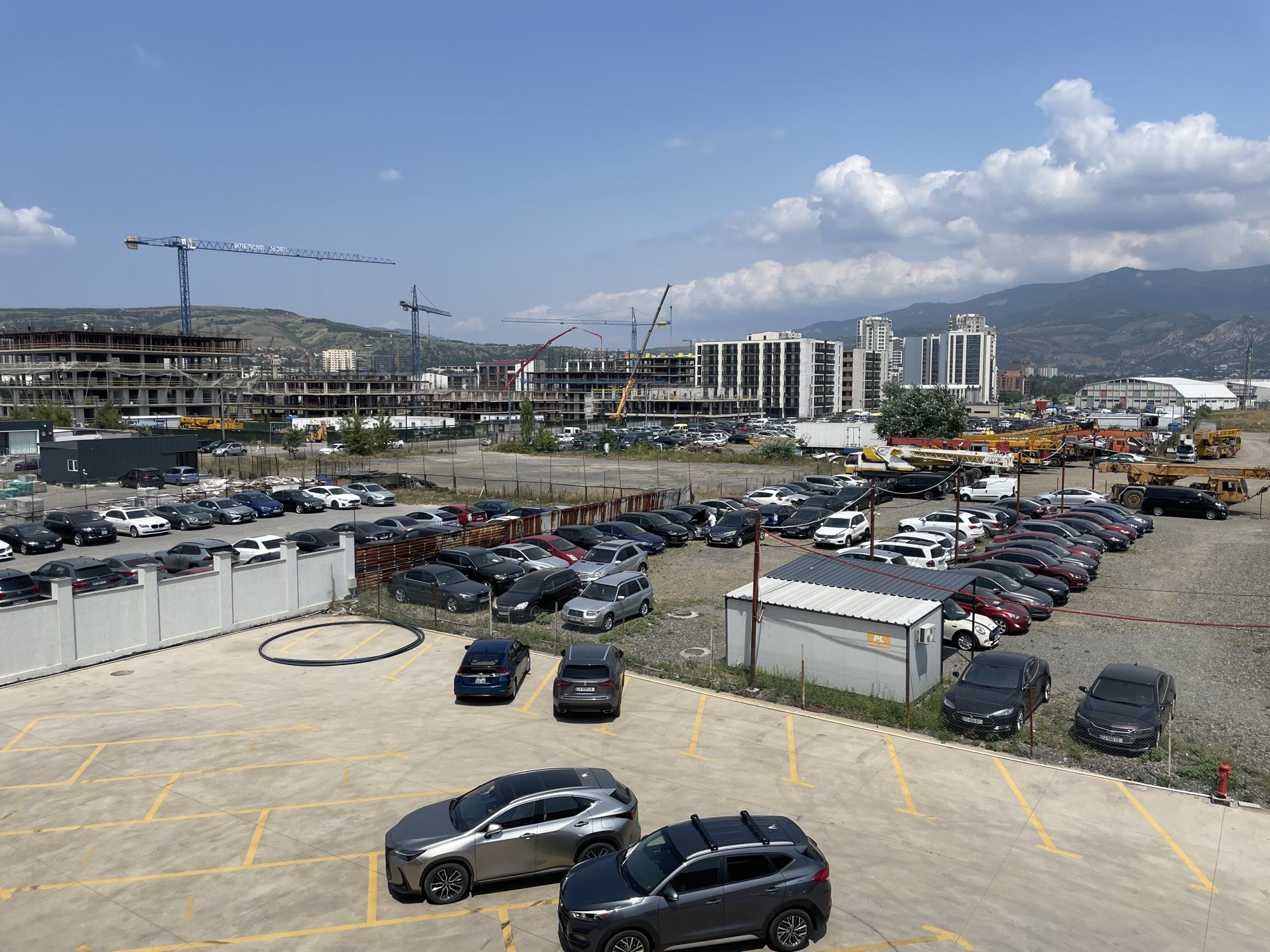 Tbilisi construction zone and congested intersection, morning traffic