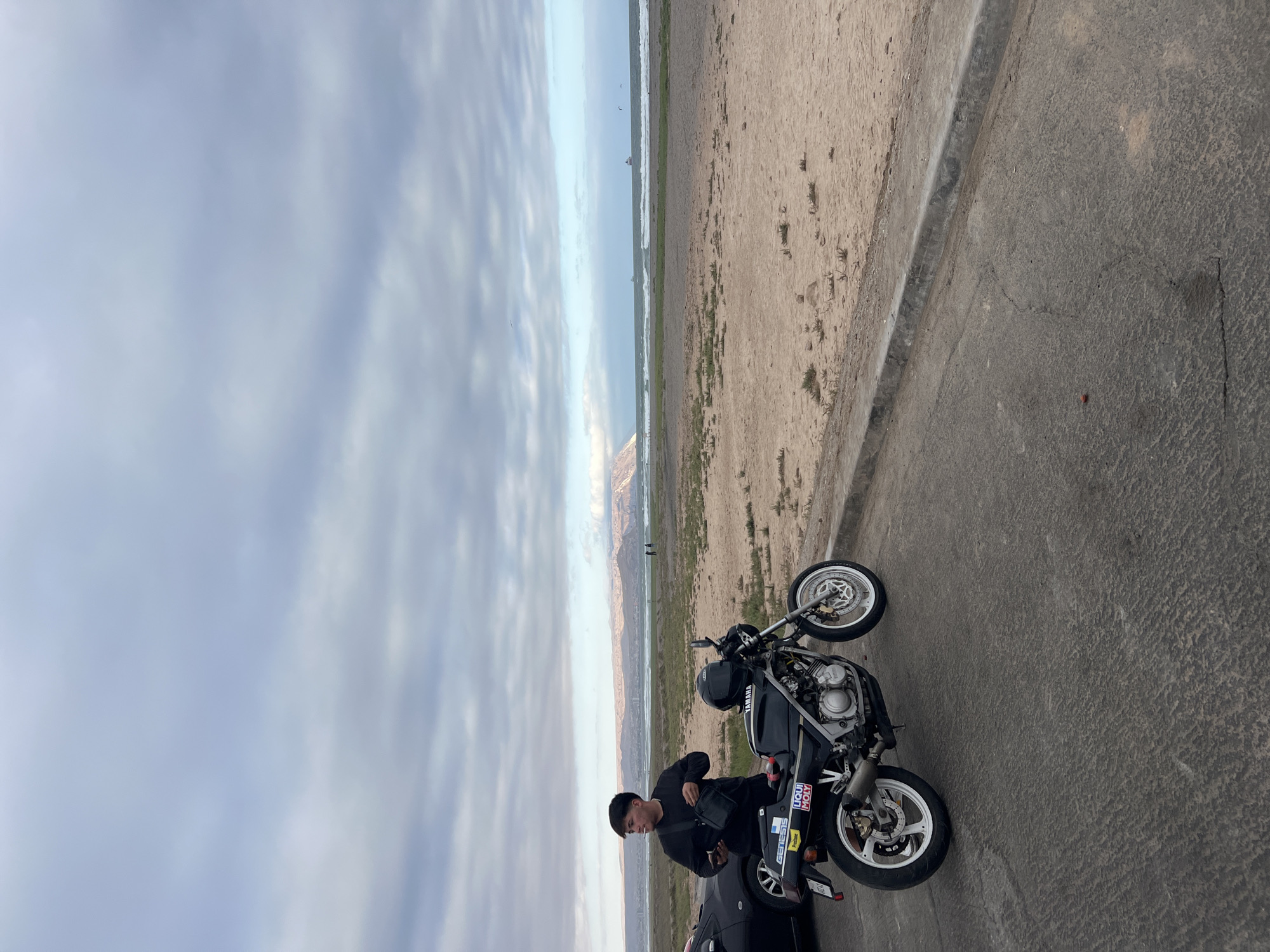 Cloudy evening on the Arica coast, beach and food truck scene