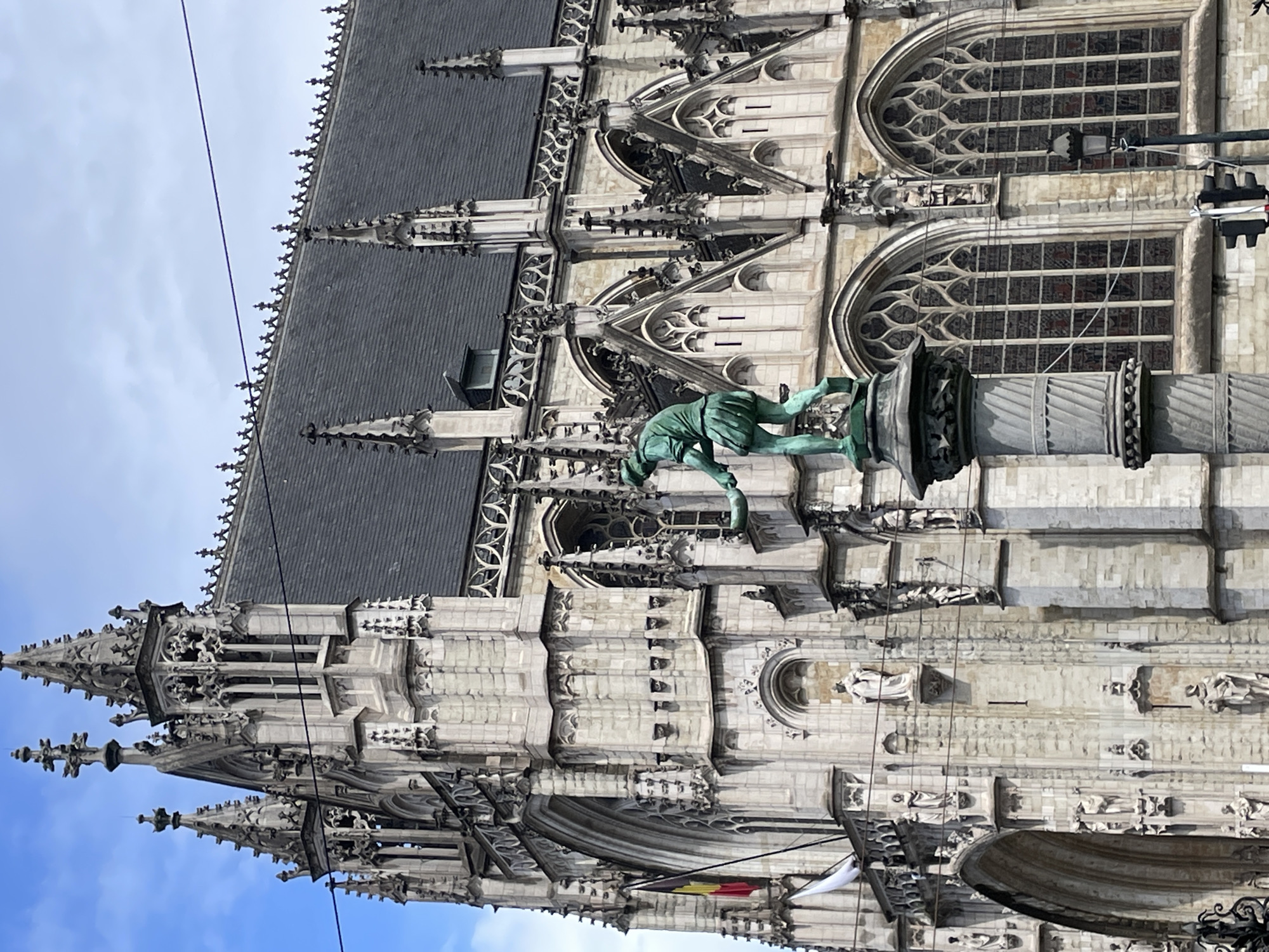Morning cathedral and garden visit documented in Brussels