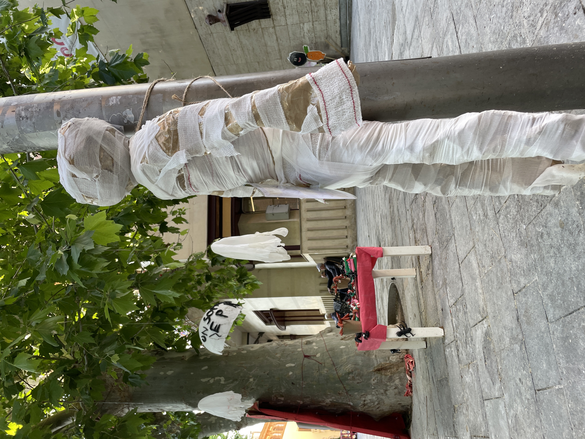 Canet de Mar residents document seasonal street art and decorations