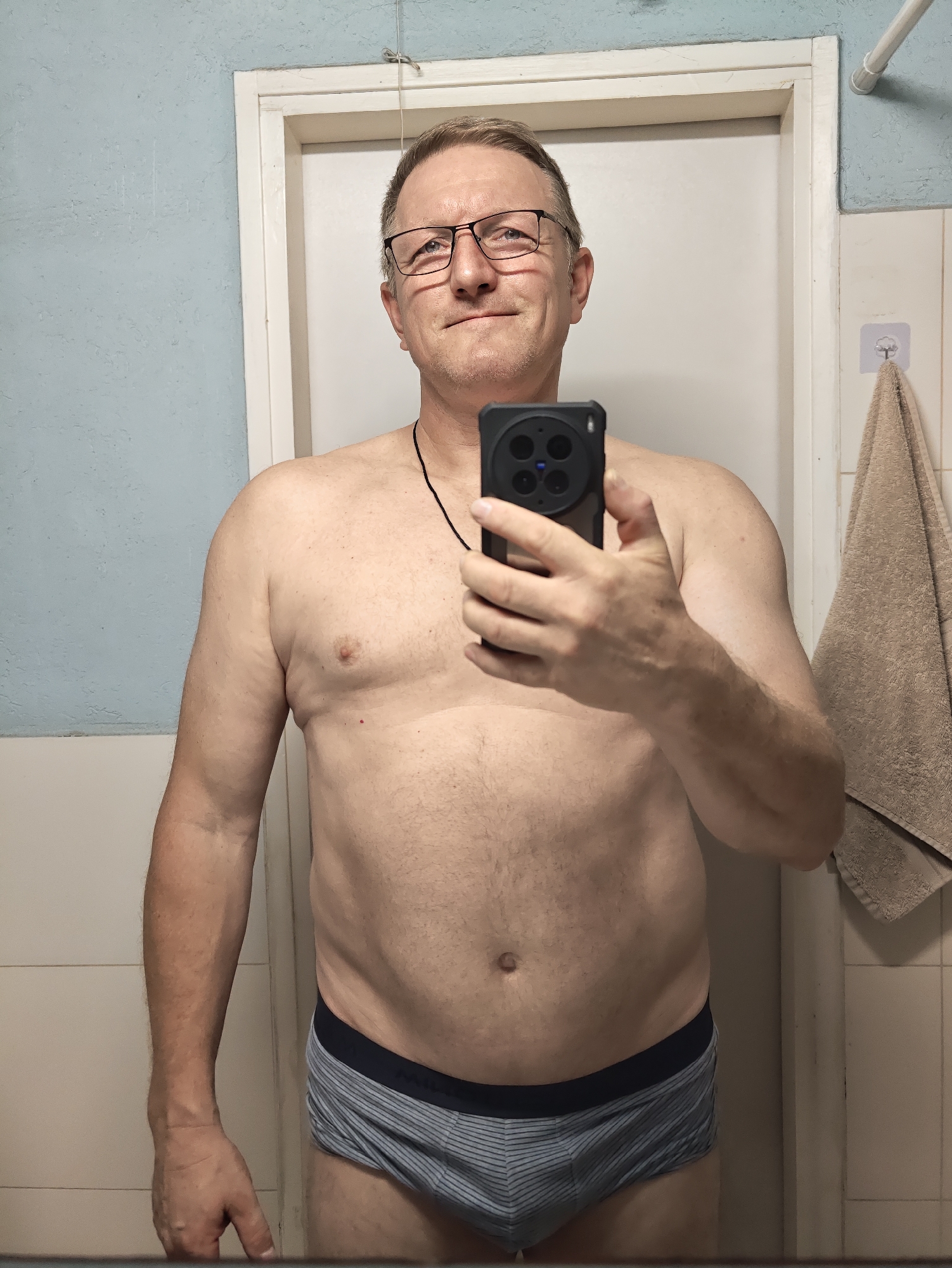 Bathroom mirror selfie in Petah Tikva